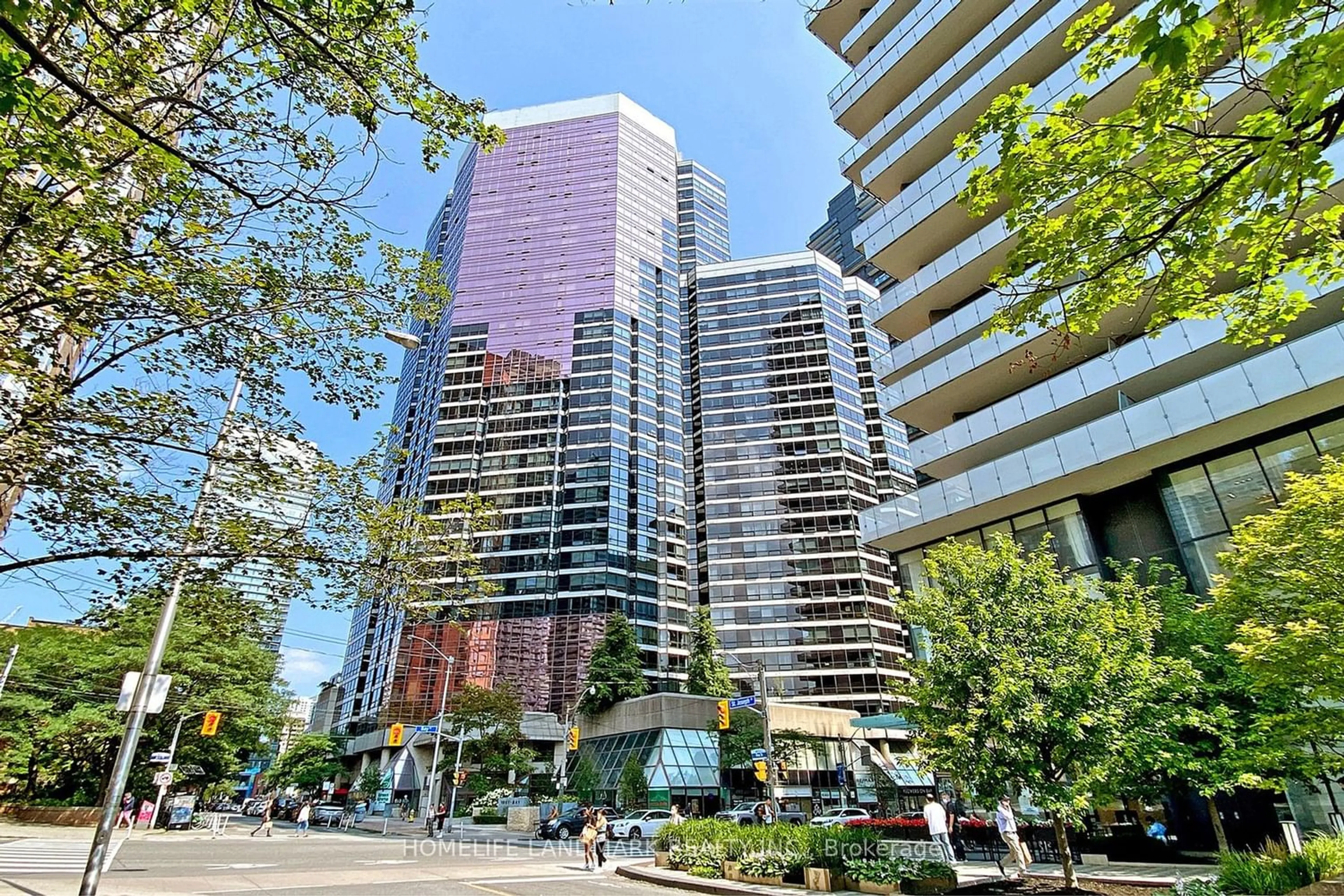 A pic from exterior of the house or condo for 1001 Bay St #2312, Toronto Ontario M5S 3A6