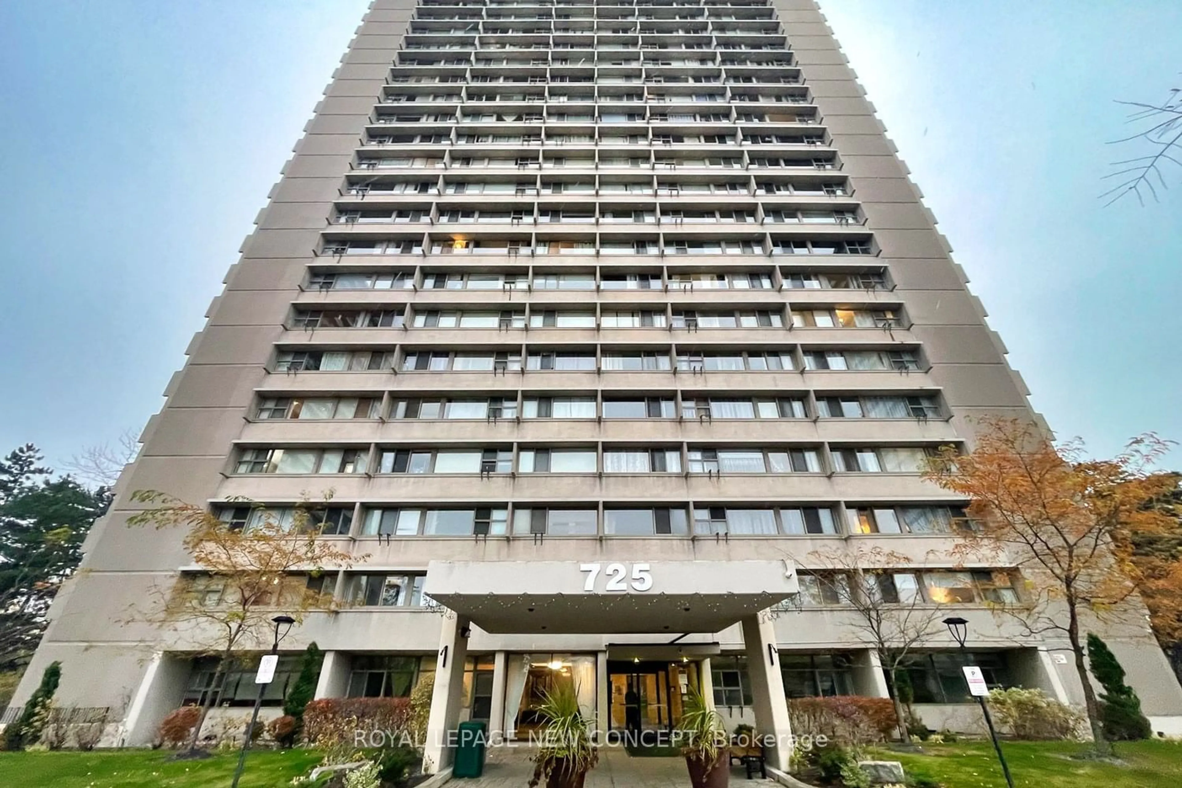 A pic from exterior of the house or condo for 725 Don Mills Rd #1206, Toronto Ontario M3C 1S6
