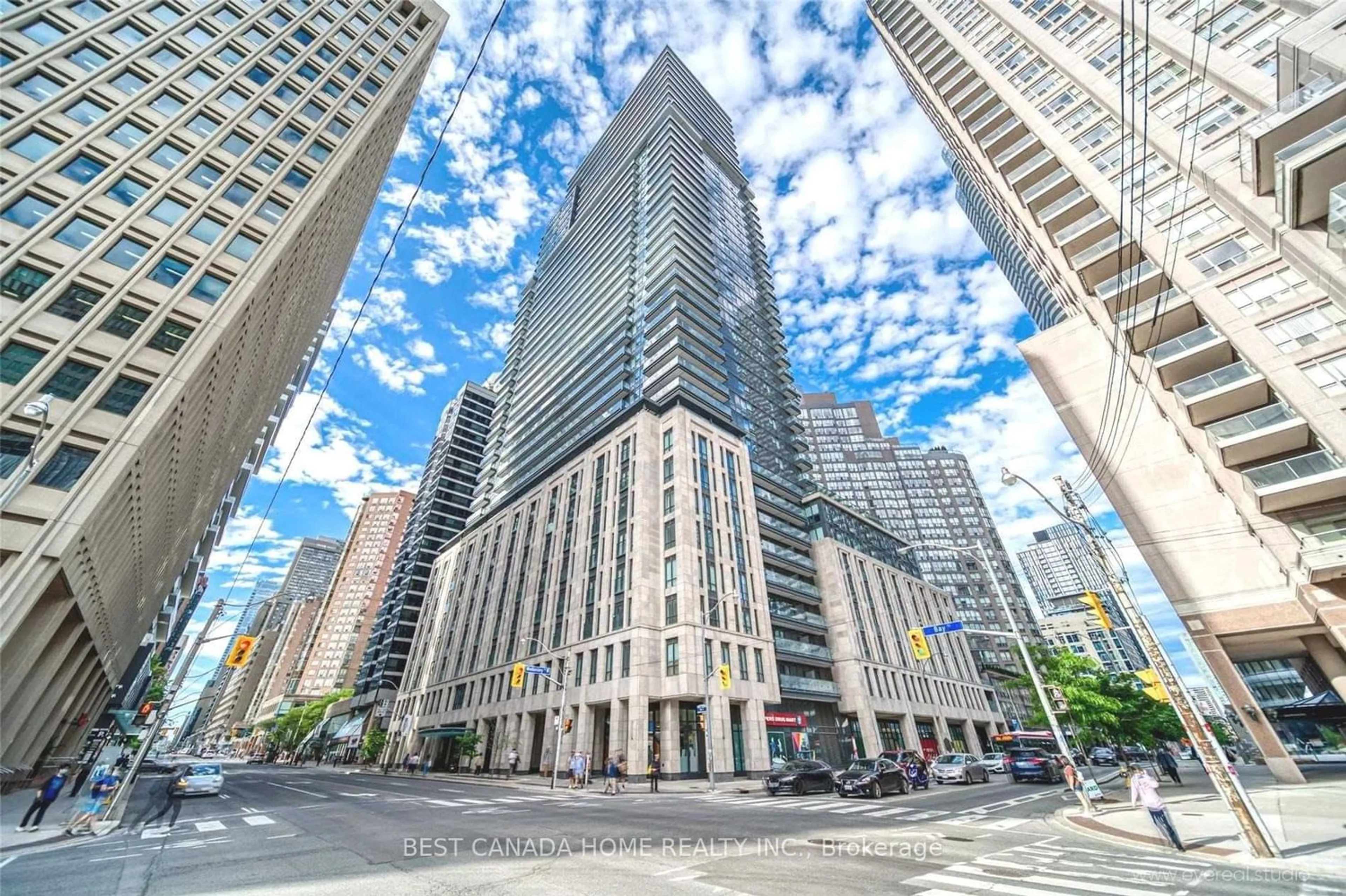 A pic from exterior of the house or condo for 955 Bay St #907, Toronto Ontario M5S 0C6