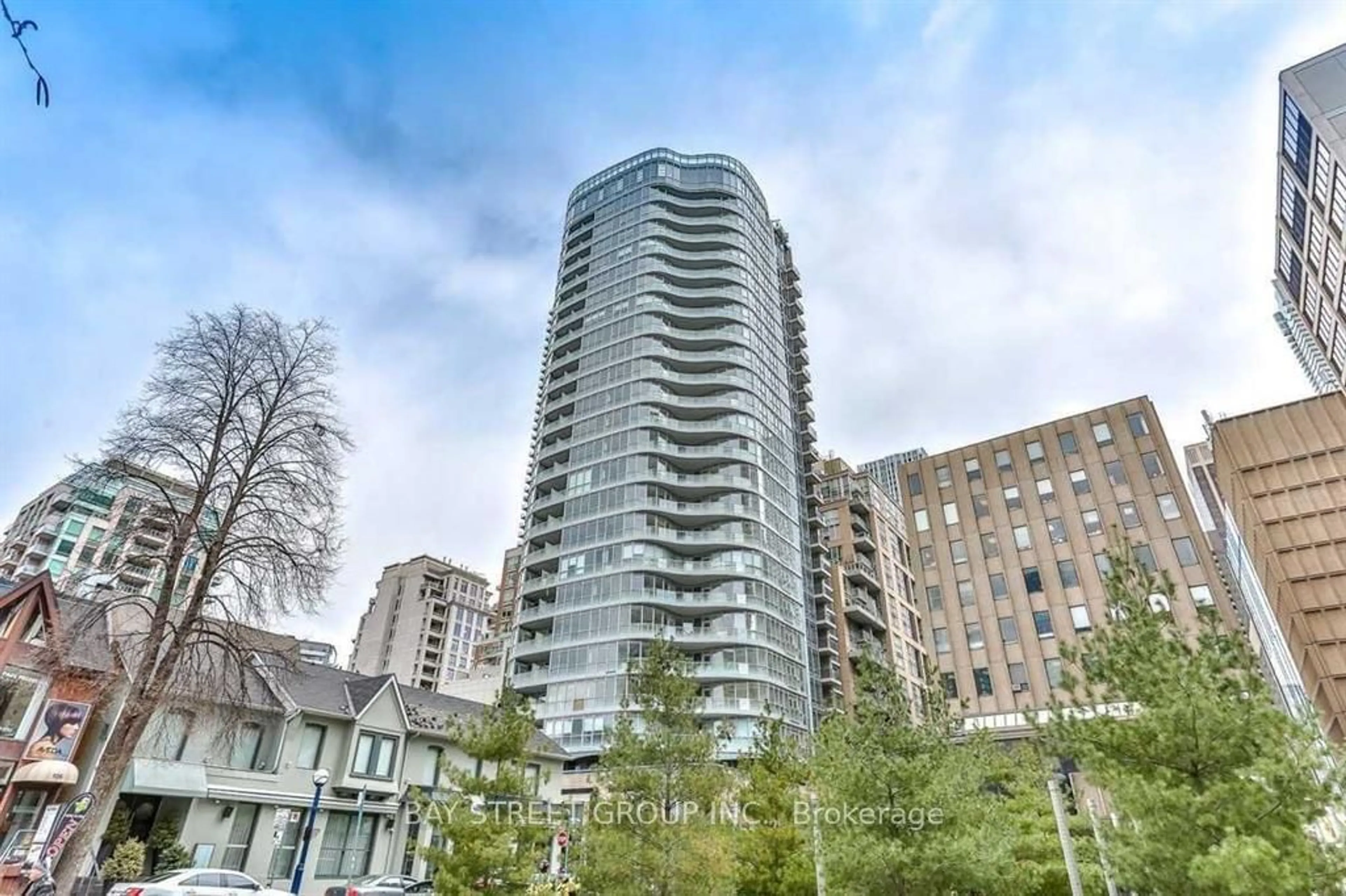 A pic from exterior of the house or condo for 88 Cumberland St #2506, Toronto Ontario M5R 0C8