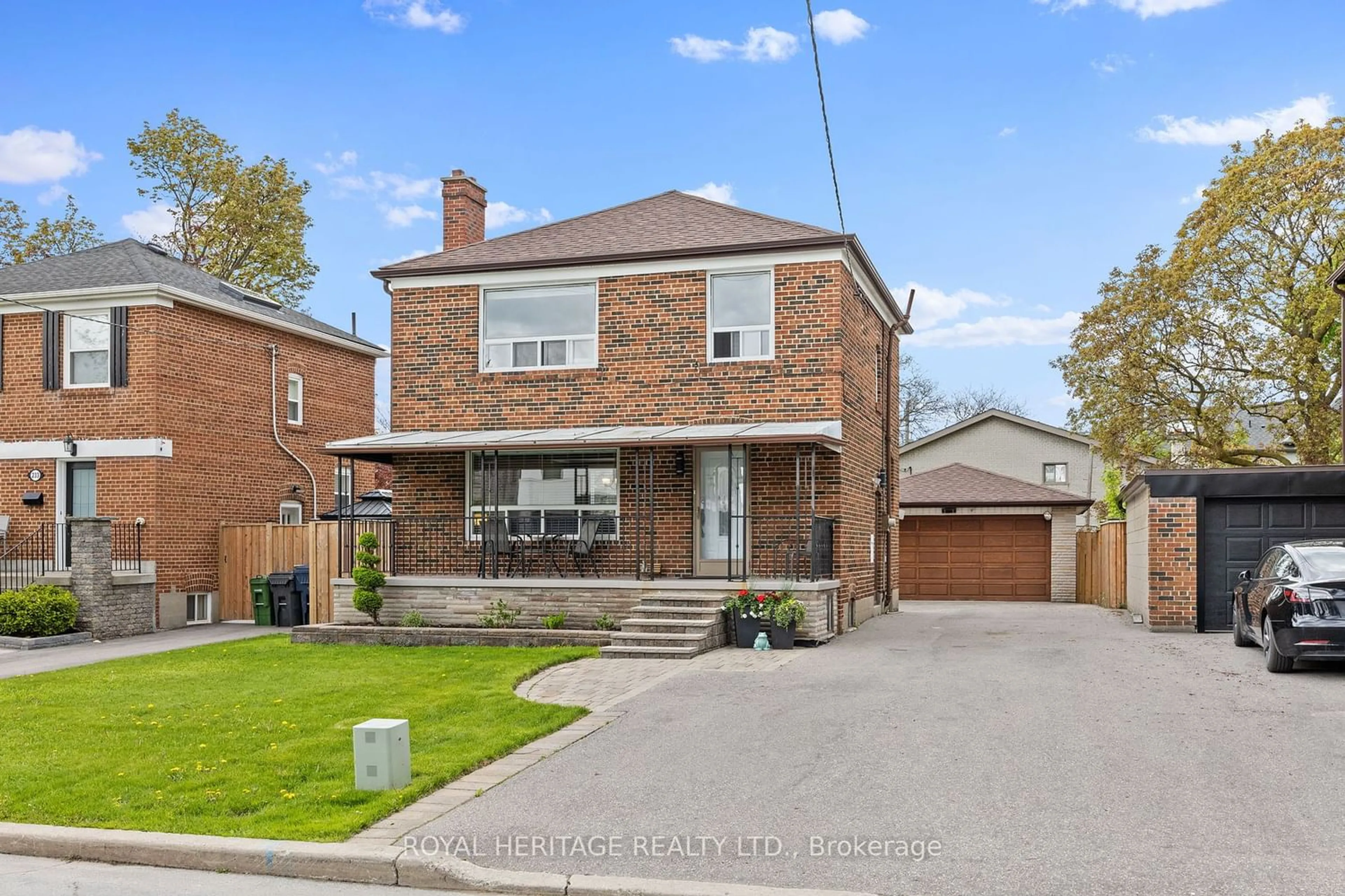 Home with brick exterior material for 235 Delhi Ave, Toronto Ontario M3H 1B1