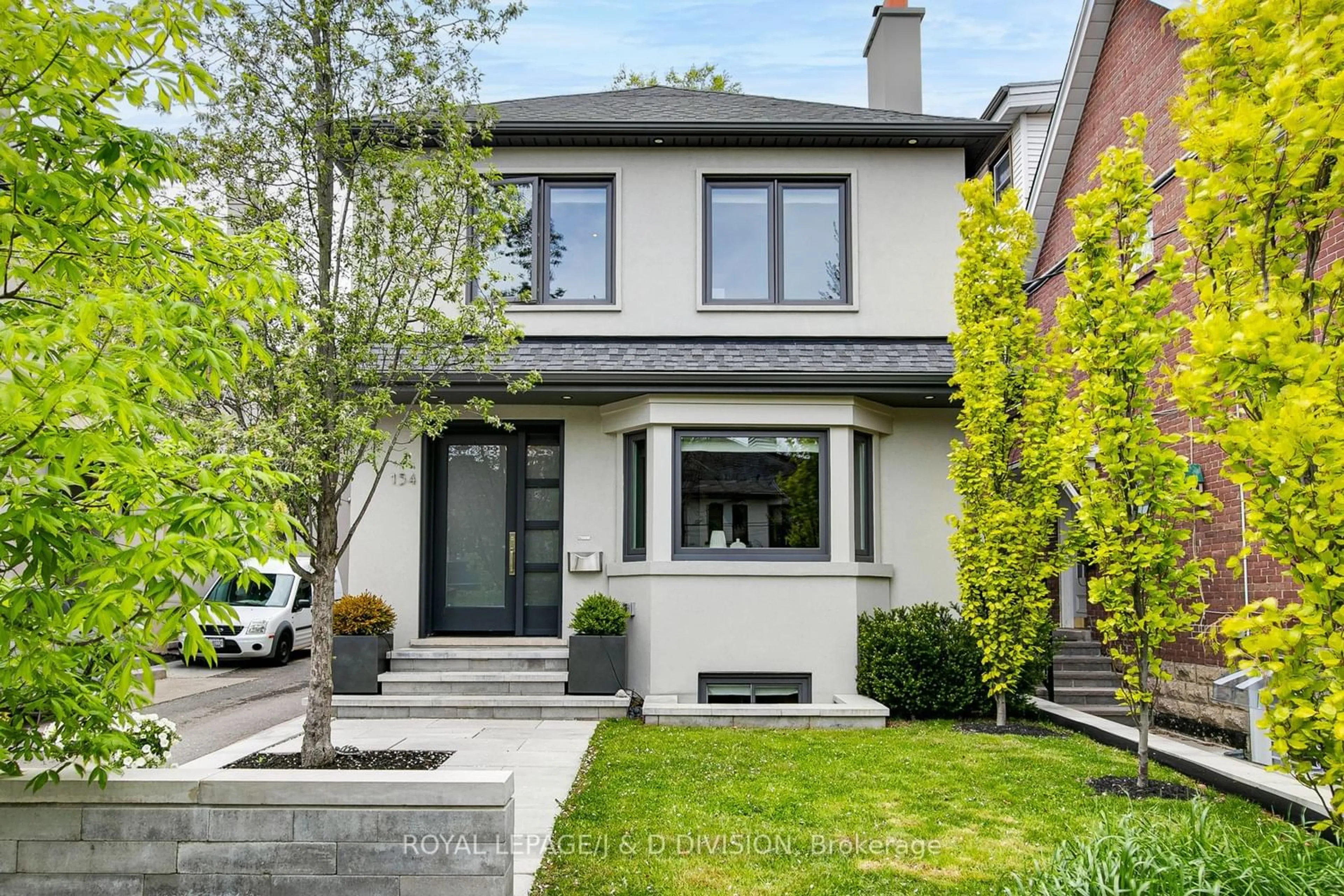 Home with brick exterior material for 154 Highbourne Rd, Toronto Ontario M5P 2J7