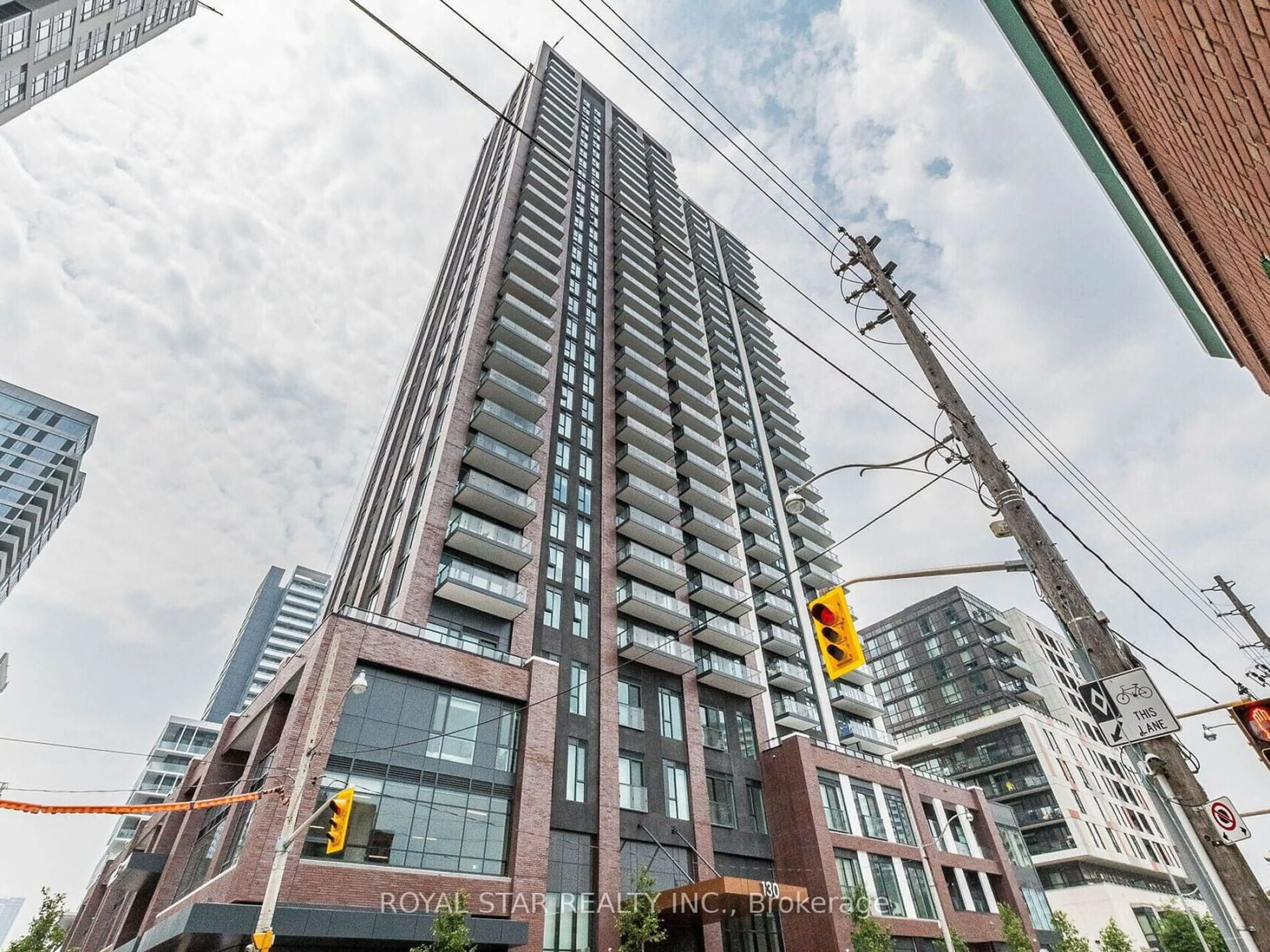 A pic from exterior of the house or condo for 130 River St #1601, Toronto Ontario M5V 3P7