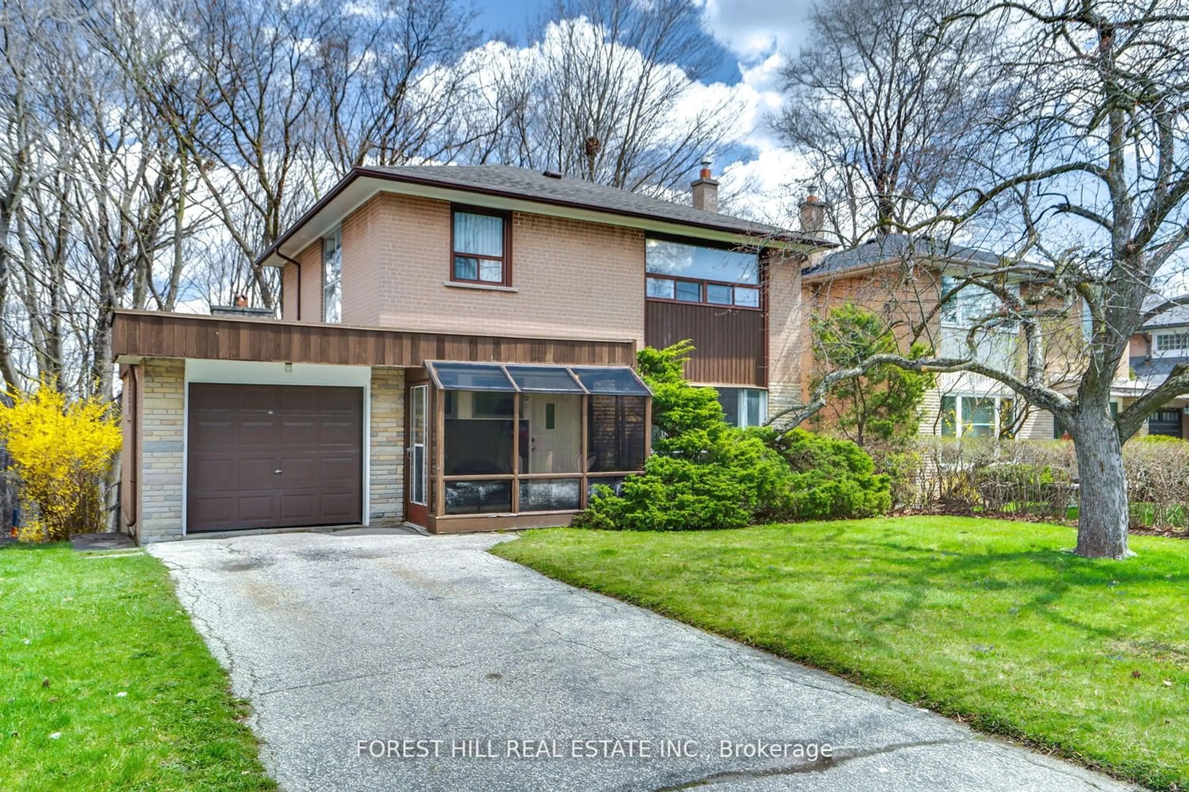 Frontside or backside of a home for 12 Overbrook Pl, Toronto Ontario M3H 4P2