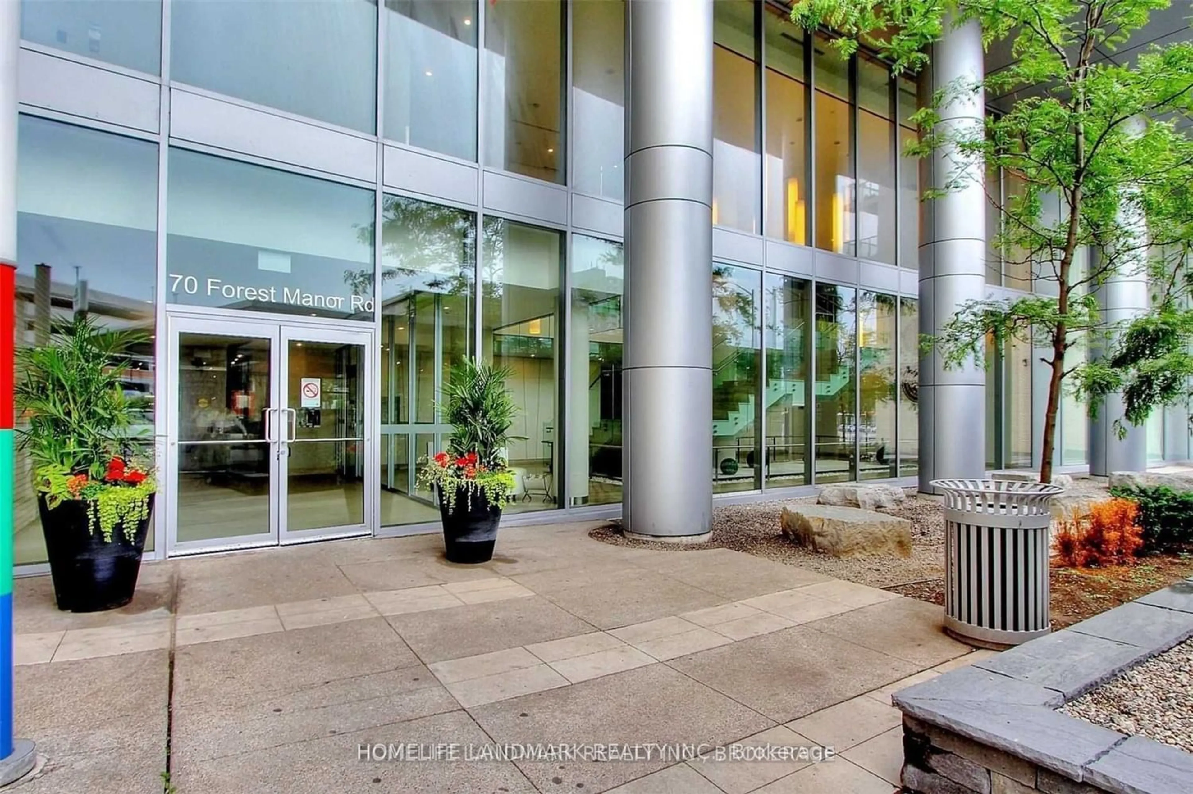 Indoor lobby for 70 Forest Manor Rd #1205, Toronto Ontario M2J 0A9