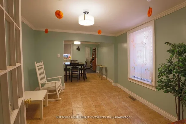 Additional property image - 514 Adelaide St