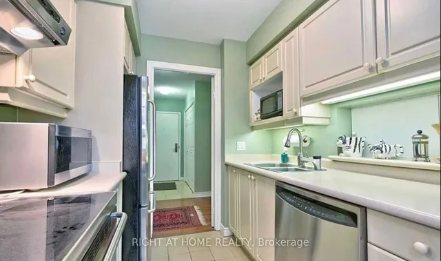 Additional image 10 of 71 Simcoe St Unit 705