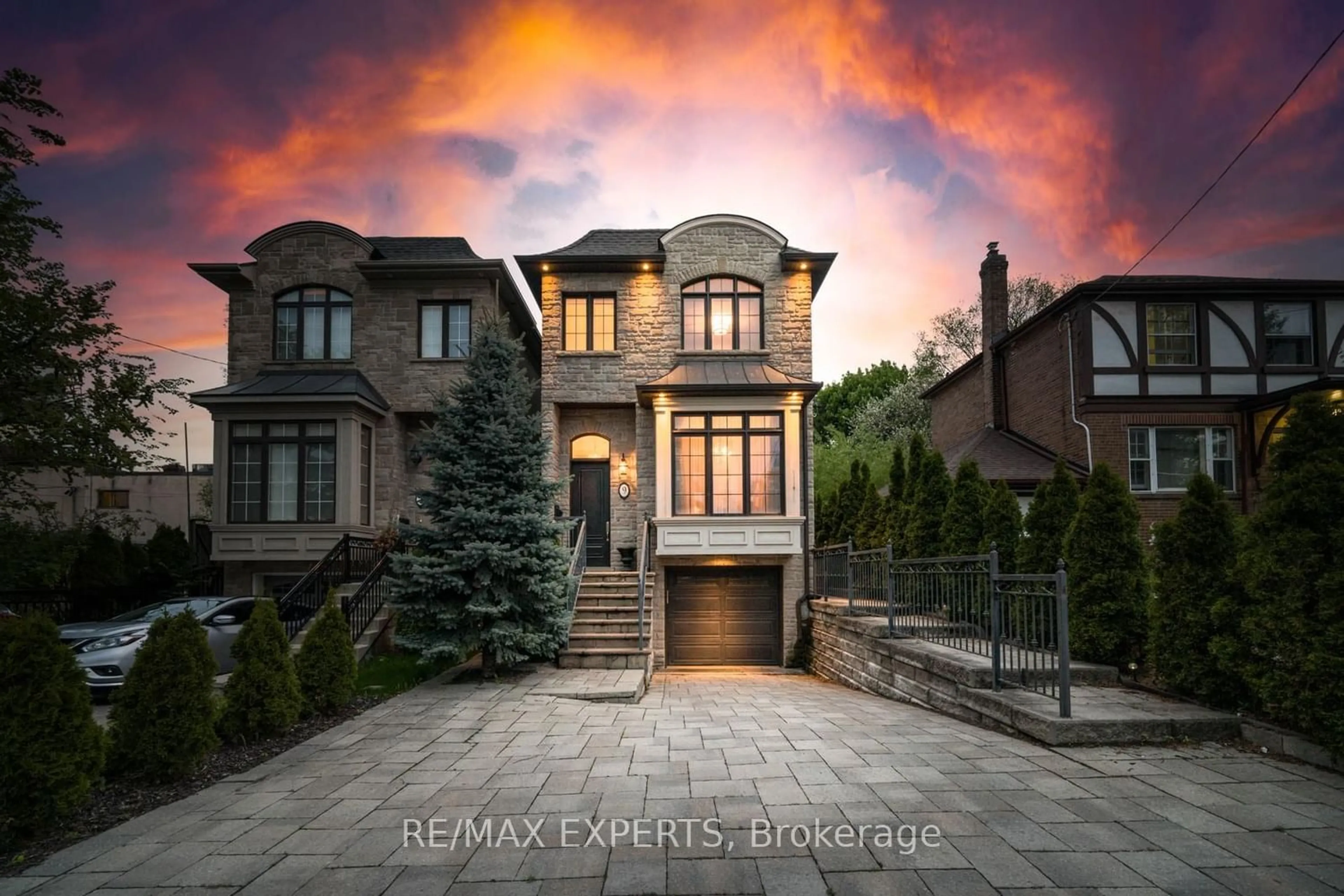 Frontside or backside of a home for 9 Fairholme Ave, Toronto Ontario M6B 2W4