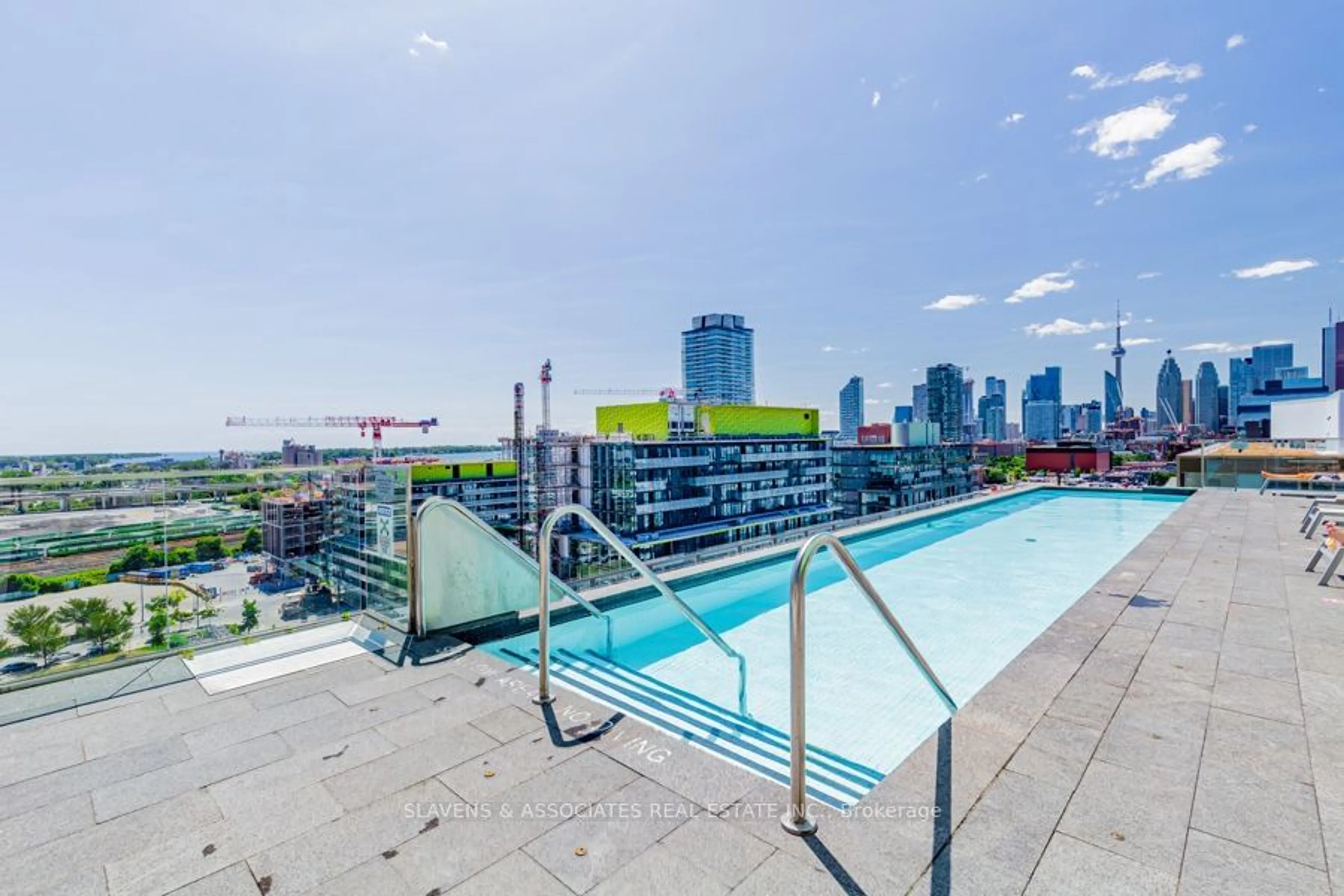 Indoor or outdoor pool for 120 Bayview Ave #N225, Toronto Ontario M5A 0G4