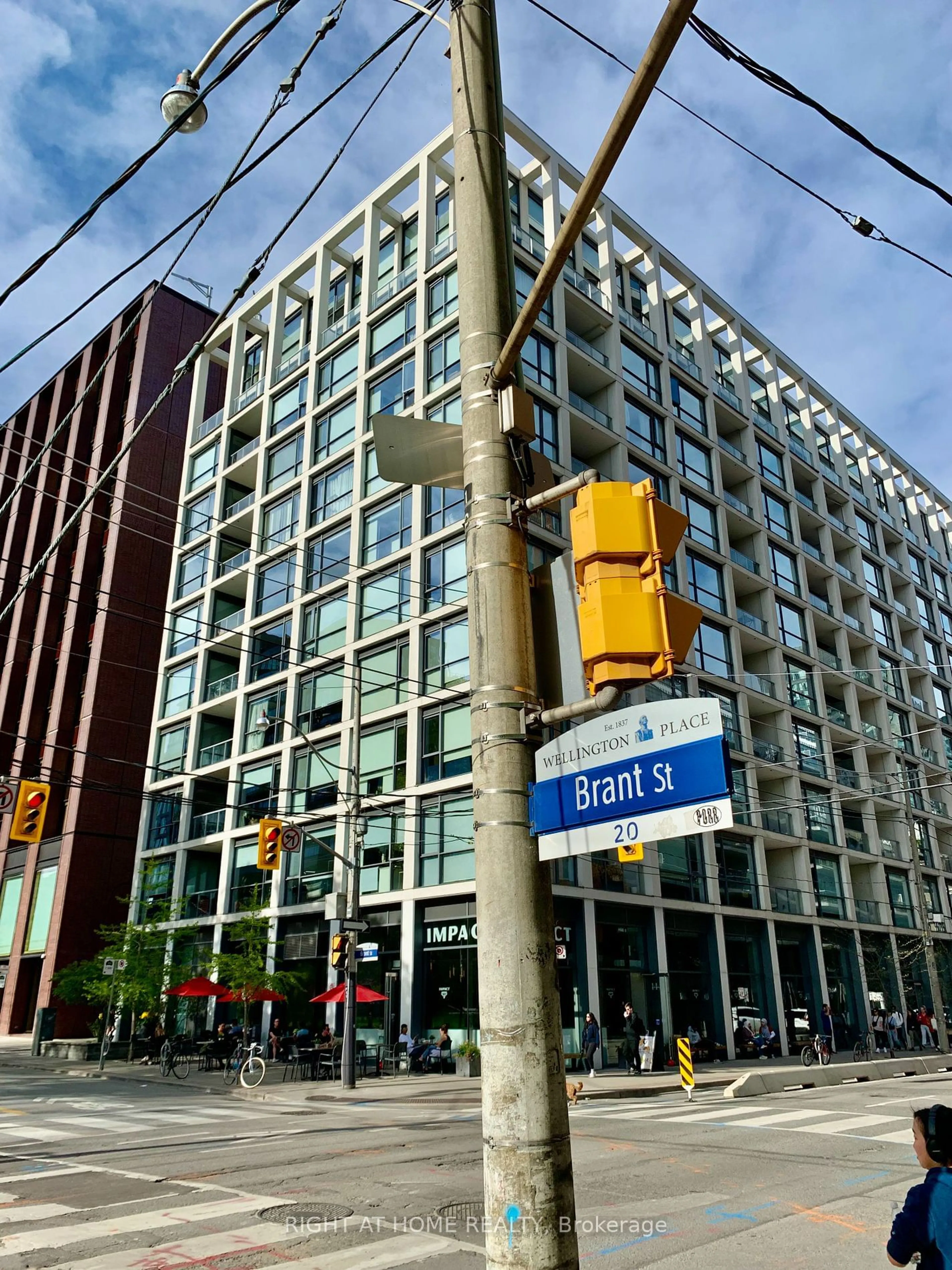 A pic from exterior of the house or condo for 39 Brant St #919, Toronto Ontario M5V 2L9