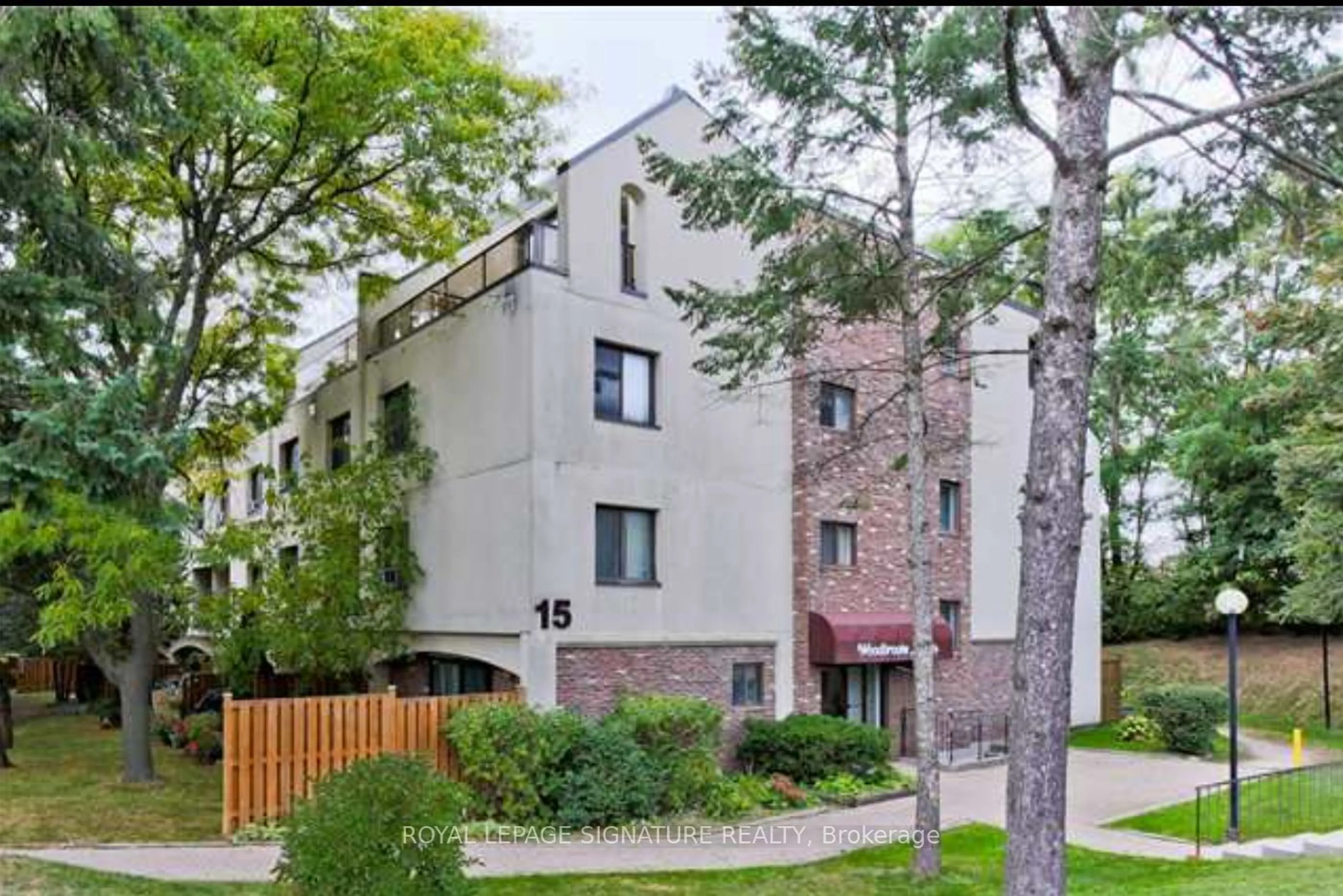 A pic from exterior of the house or condo for 15 Pebble Bywy #54, Toronto Ontario M2H 3J5