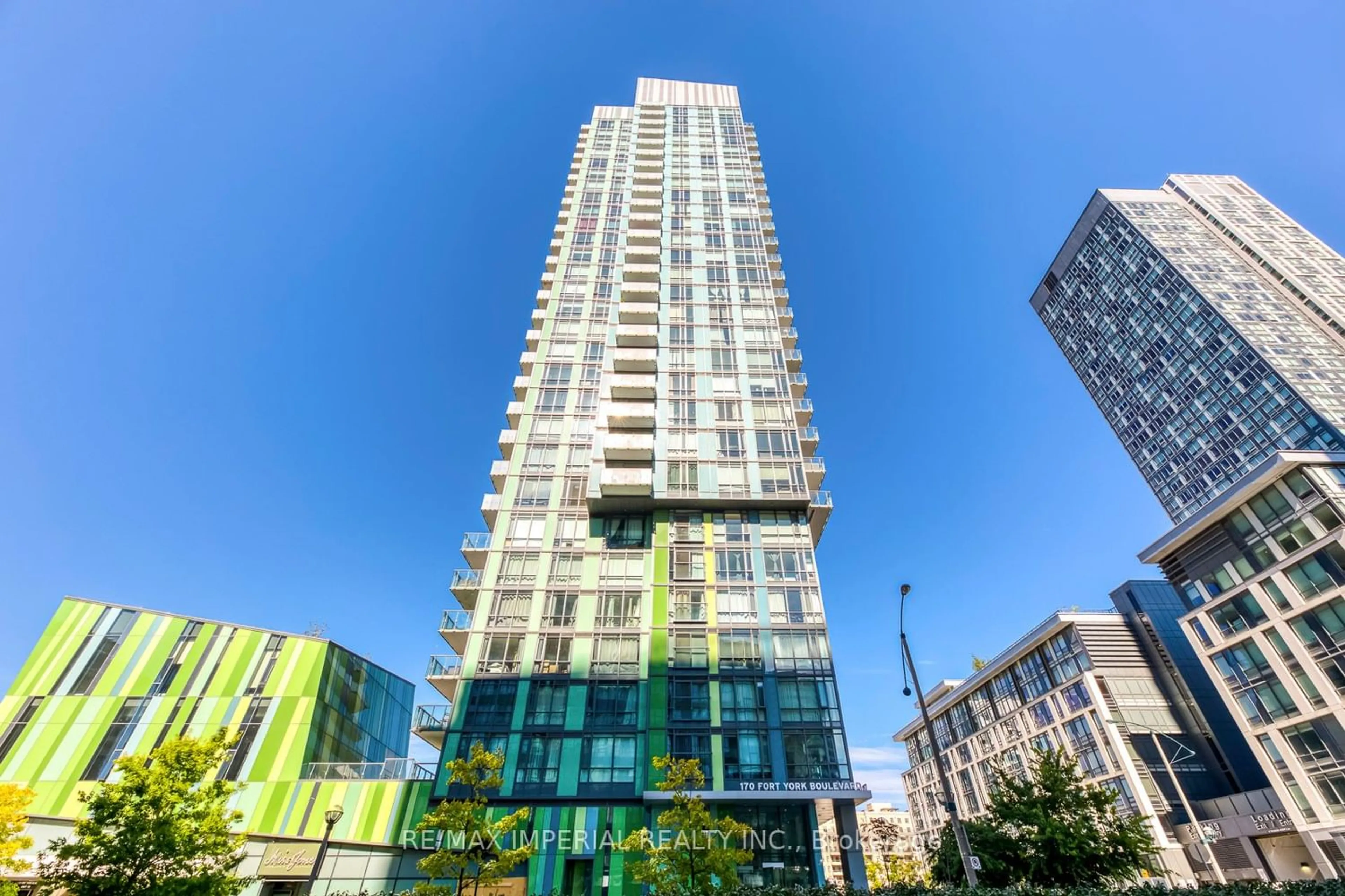 A pic from exterior of the house or condo for 170 Fort York Blvd #2409, Toronto Ontario M5V 0E6