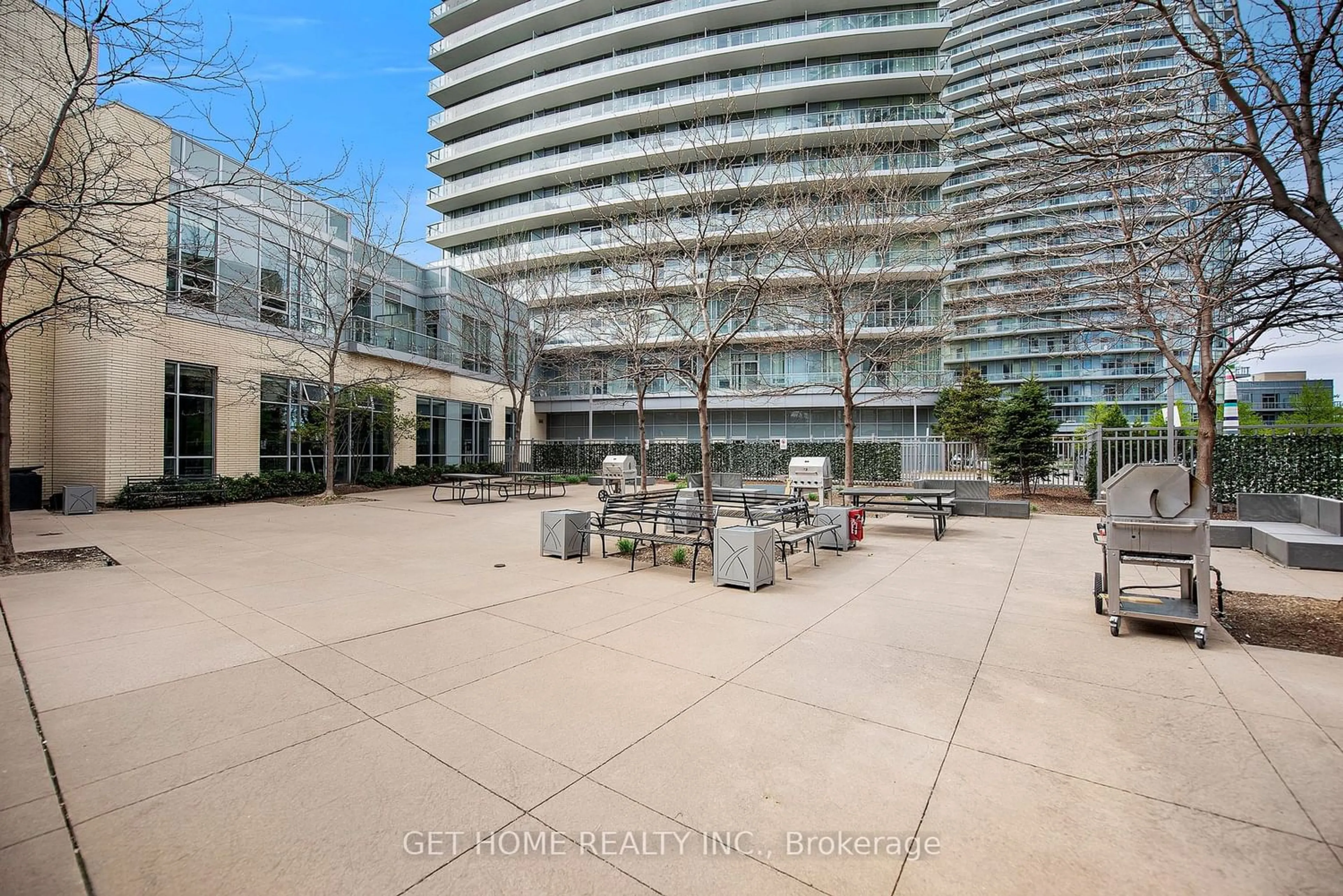 A pic from exterior of the house or condo for 66 Forest Manor Rd #2507, Toronto Ontario M2J 0B7