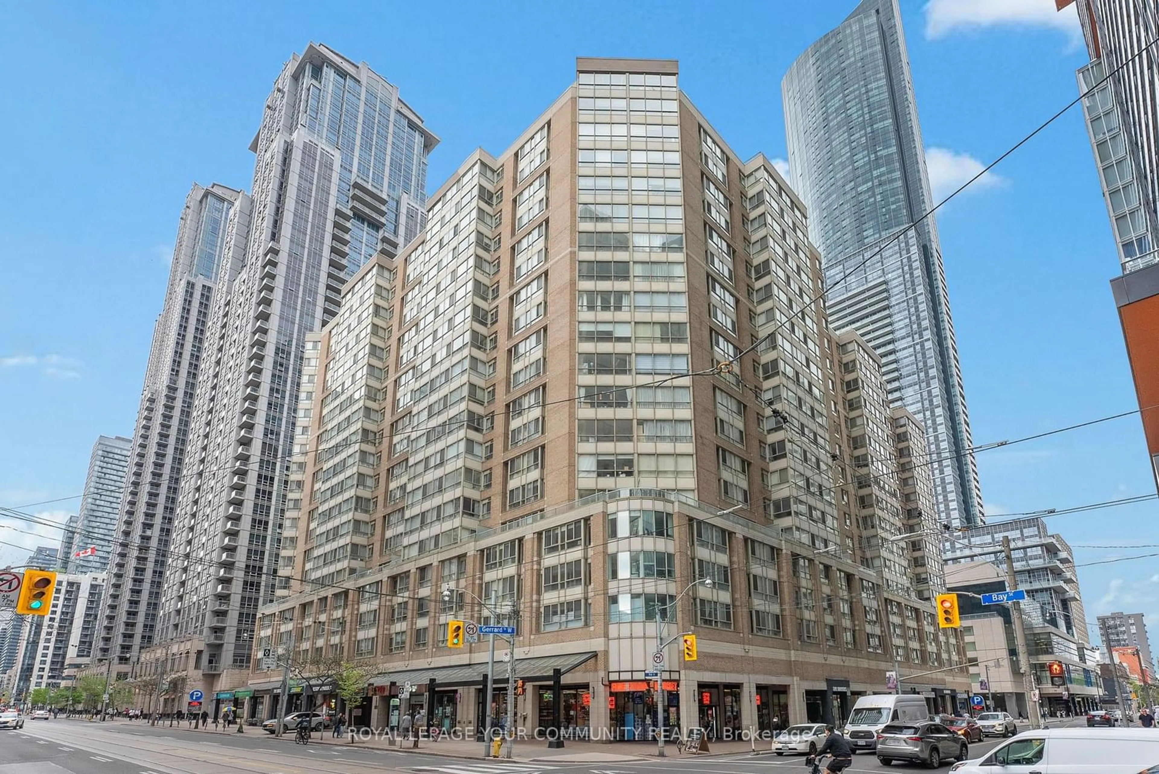 A pic from exterior of the house or condo for 711 Bay St #1221, Toronto Ontario M5G 2J8