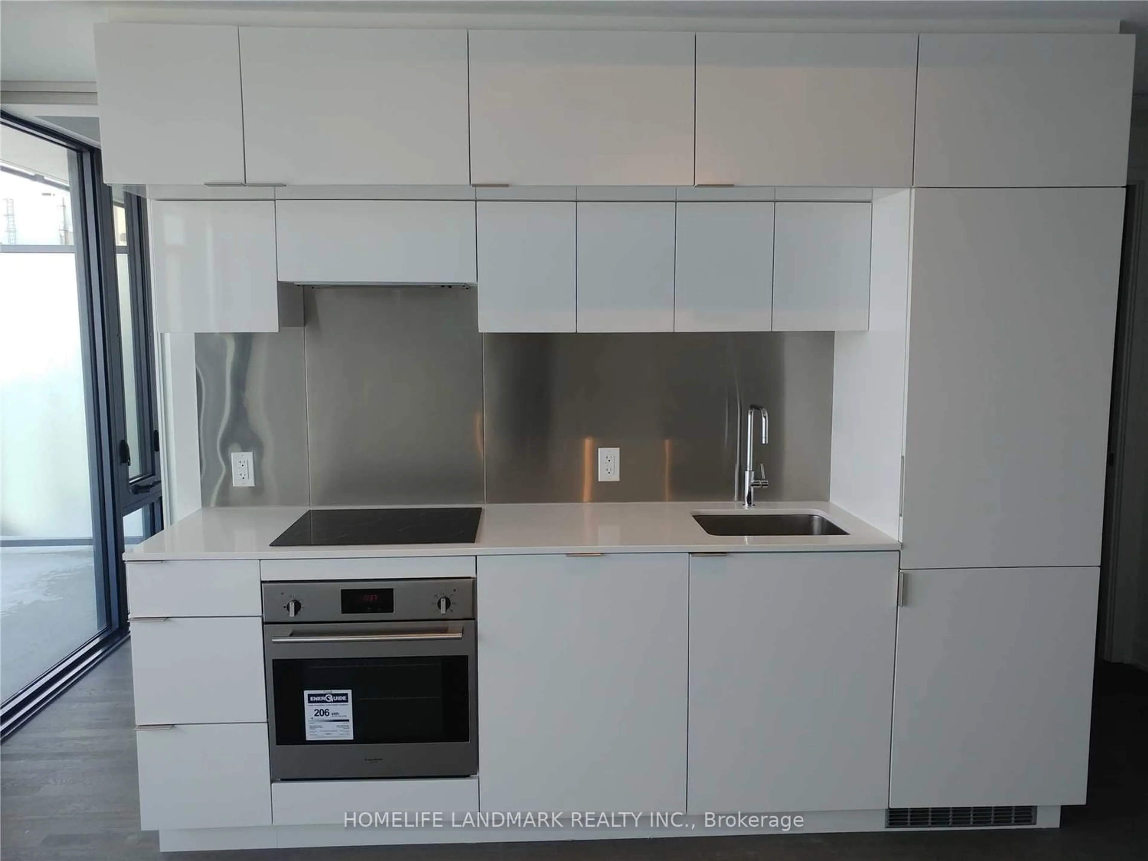 Standard kitchen for 185 Roehampton Ave #1704, Toronto Ontario M4P 0C6