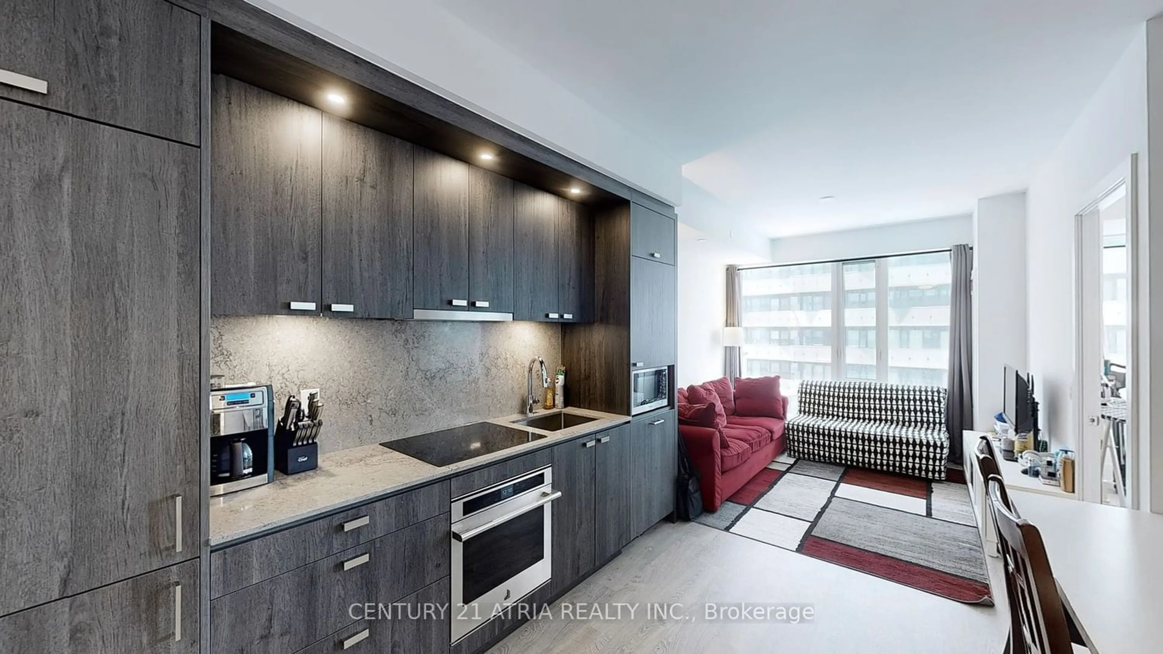 Standard kitchen for 470 Front St W #1404, Toronto Ontario M5V 0V6