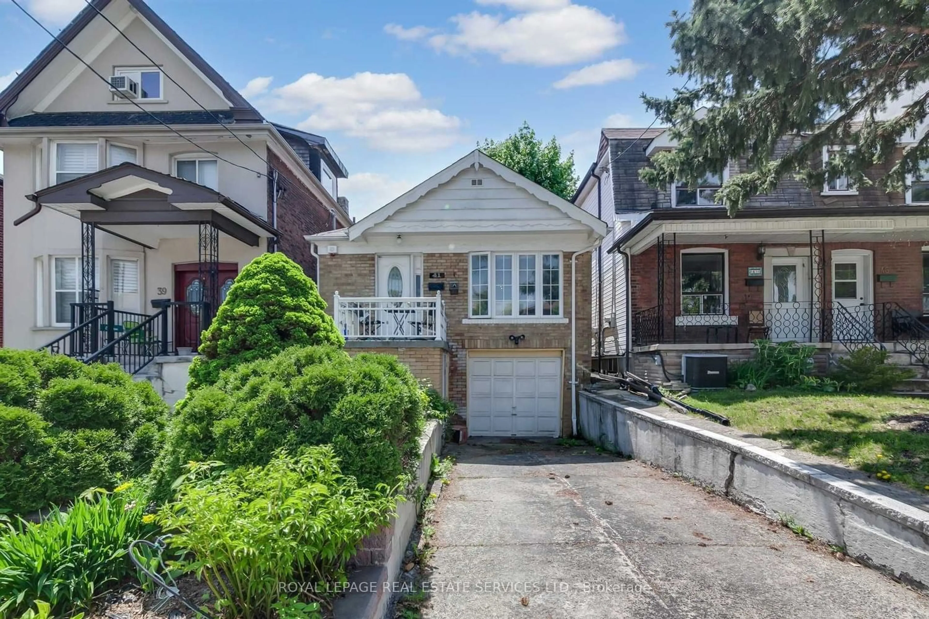 Frontside or backside of a home for 41 Strader Ave, Toronto Ontario M6C 1R1