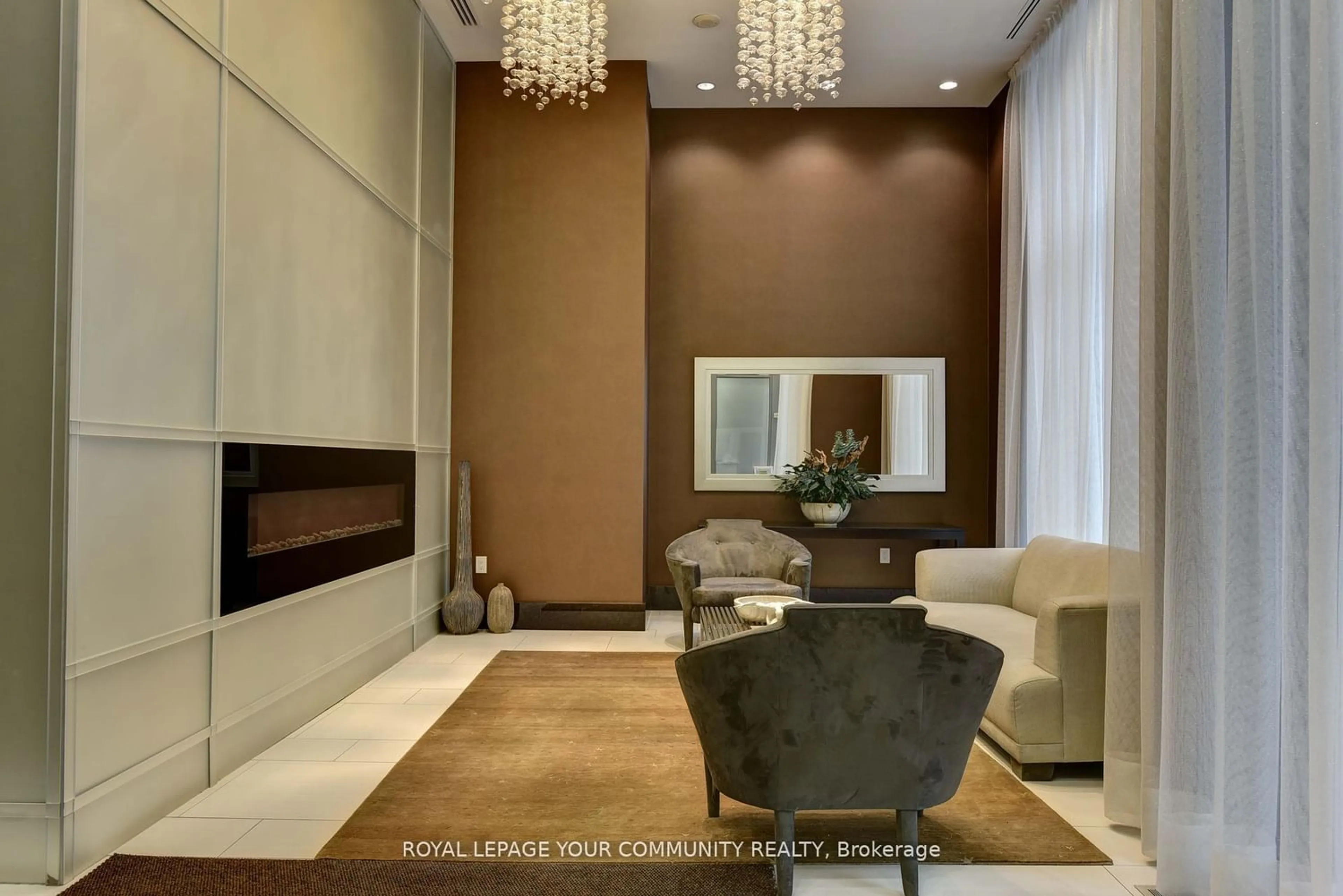 Indoor lobby for 21 Balmuto St #PH3501, Toronto Ontario M4Y 1W4