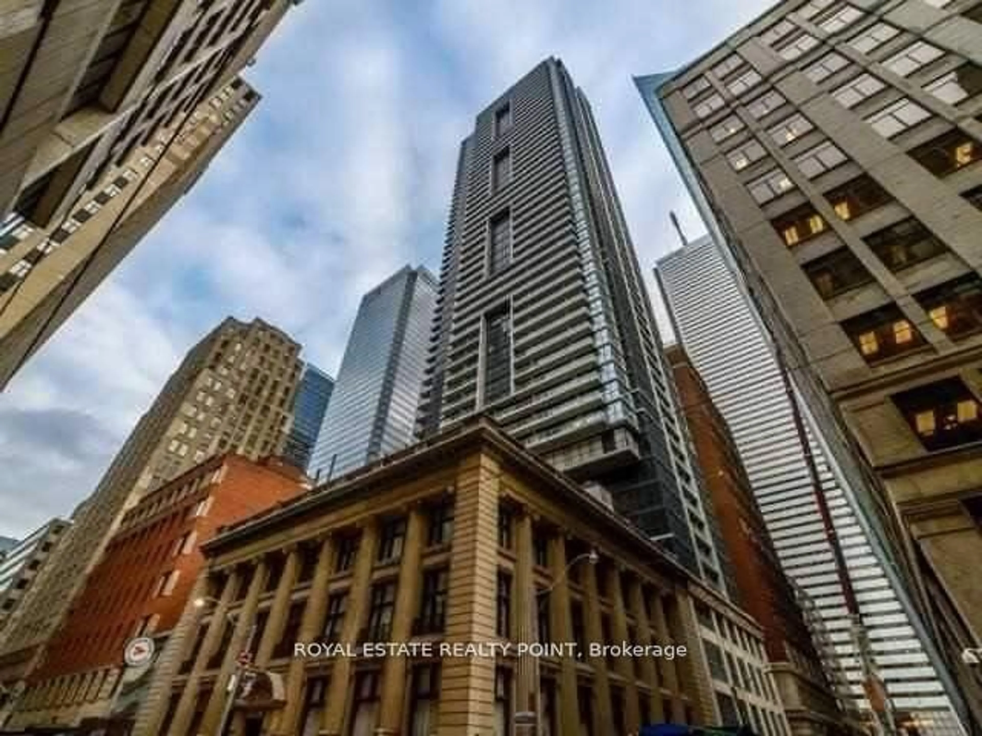 A pic from exterior of the house or condo for 70 Temperance St #5302, Toronto Ontario M5H 0B1