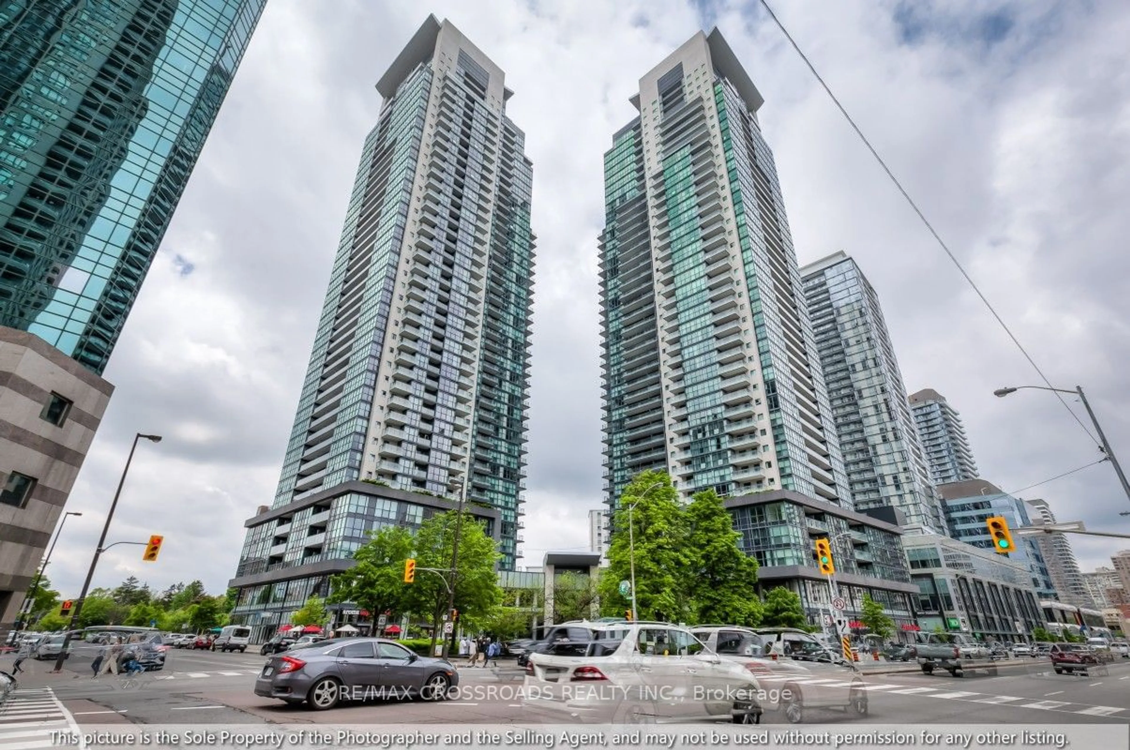 A pic from exterior of the house or condo for 5162 Yonge St #2501, Toronto Ontario M2N 5P6