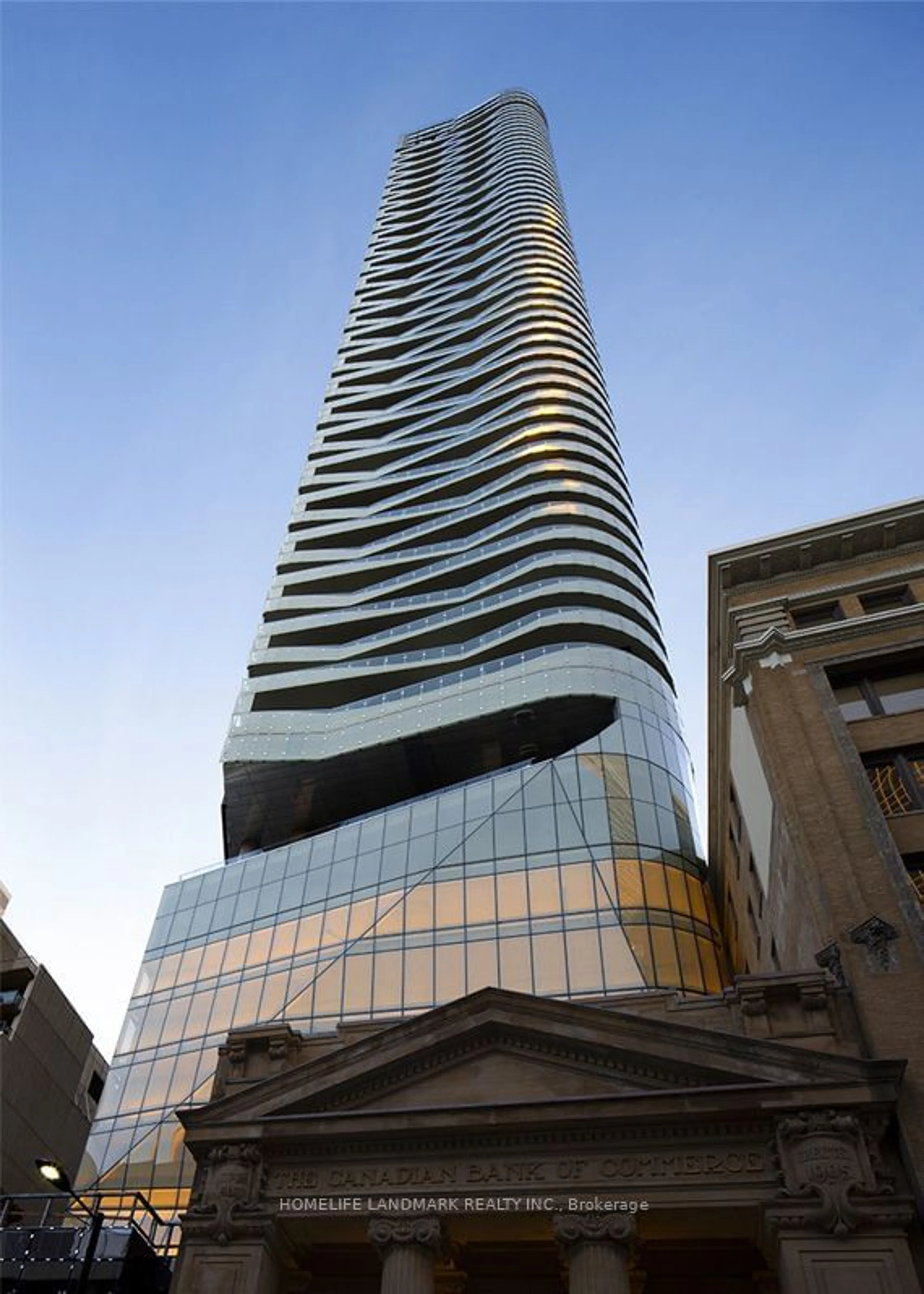 A pic from exterior of the house or condo for 197 Yonge St #4801, Toronto Ontario M5B 1M4