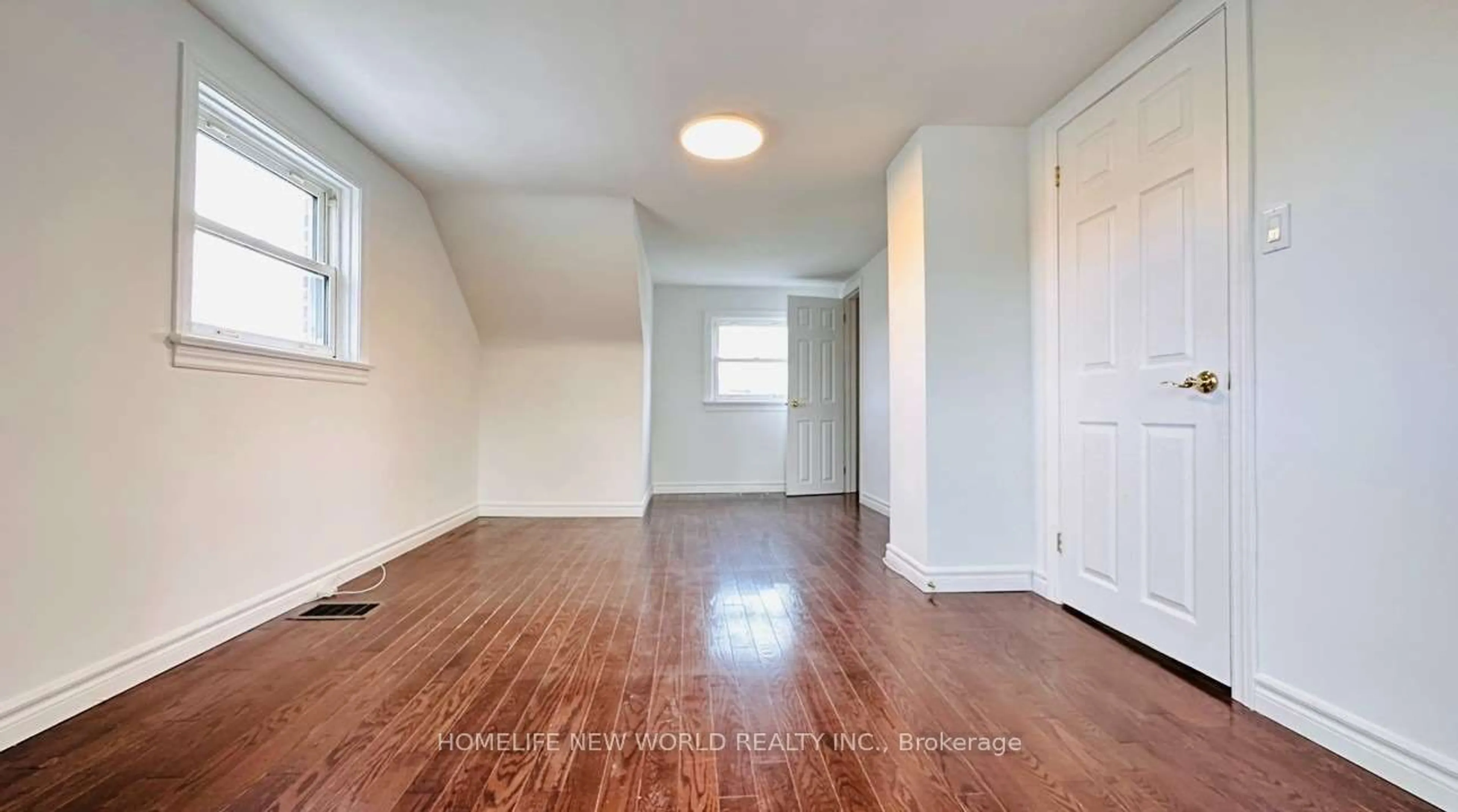 A pic of a room for 7 Margaret Ave, Toronto Ontario M2J 4B8