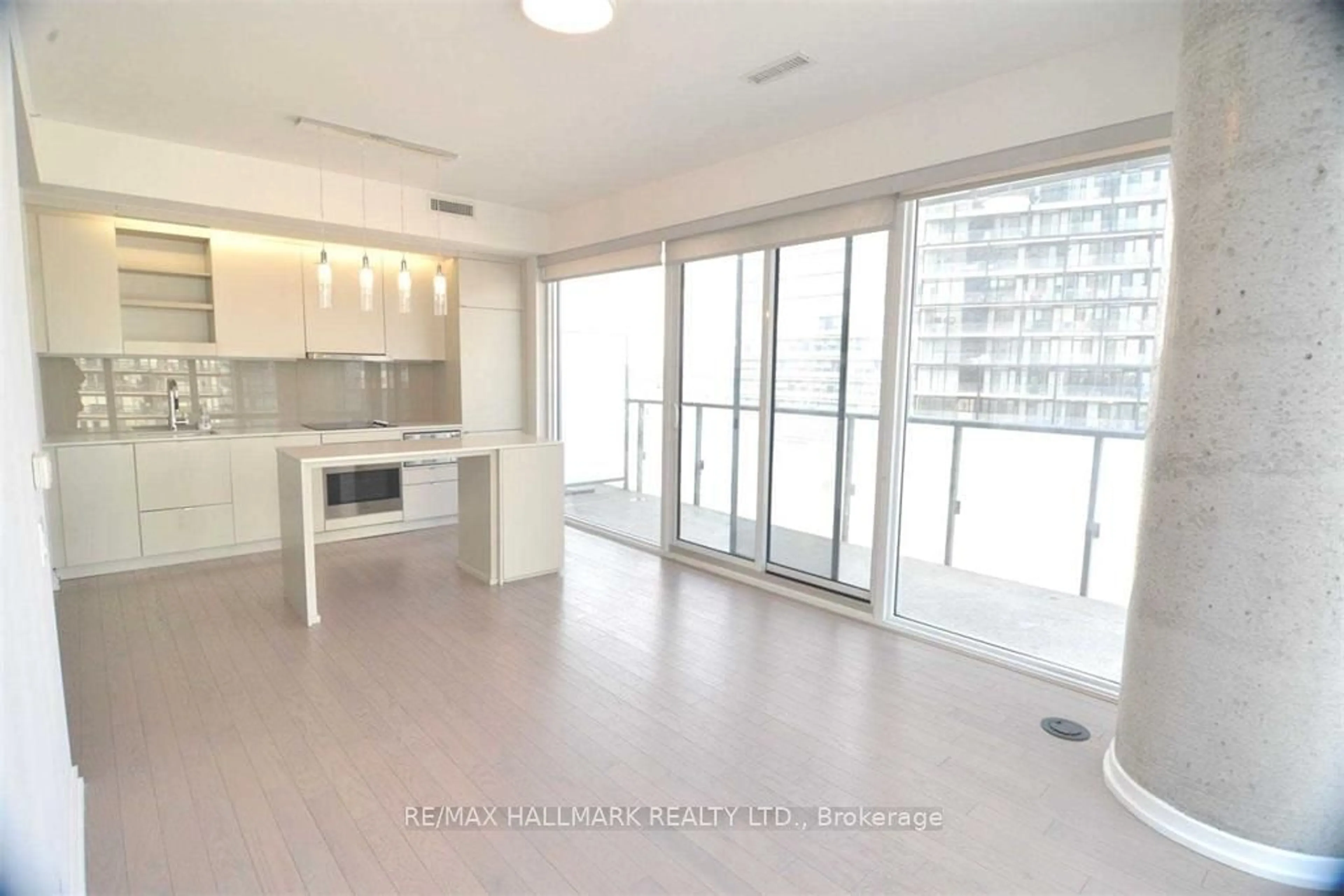 Other indoor space for 101 Peter St #1403, Toronto Ontario M5V 2G9