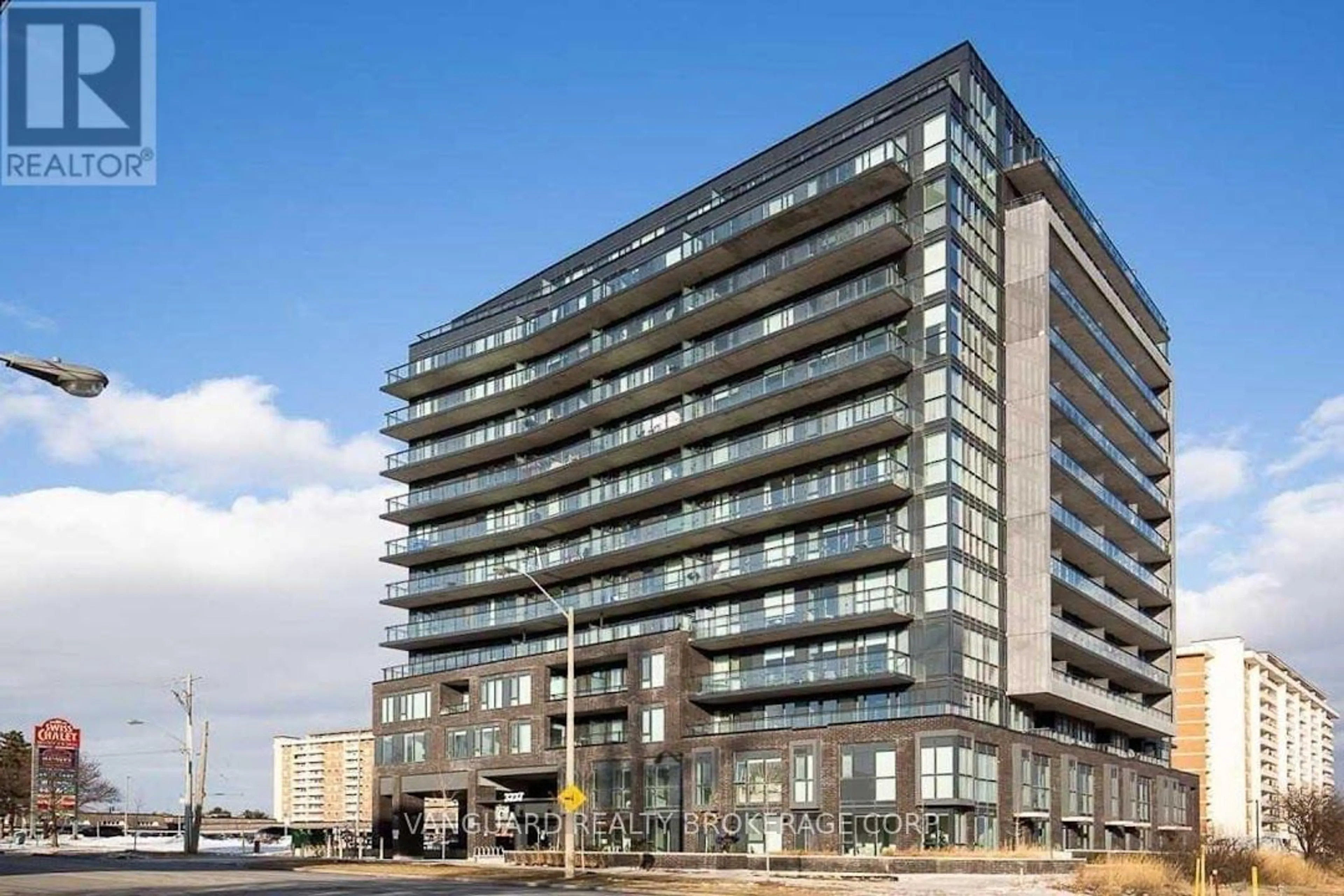 A pic from exterior of the house or condo for 3237 Bayview Ave #307, Toronto Ontario M2K 0G1