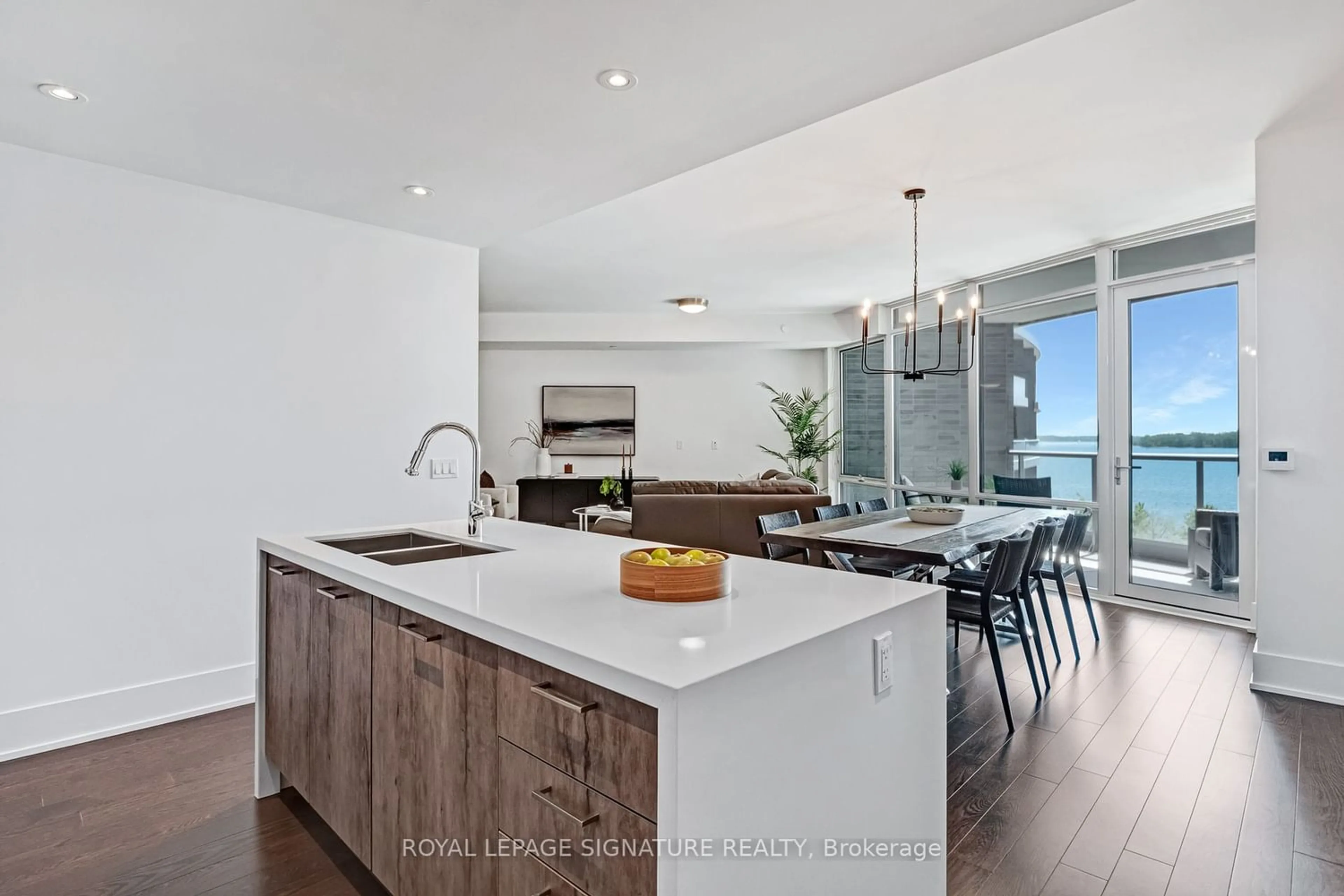 Contemporary kitchen for 1 Edgewater Dr #510, Toronto Ontario M5A 0L1