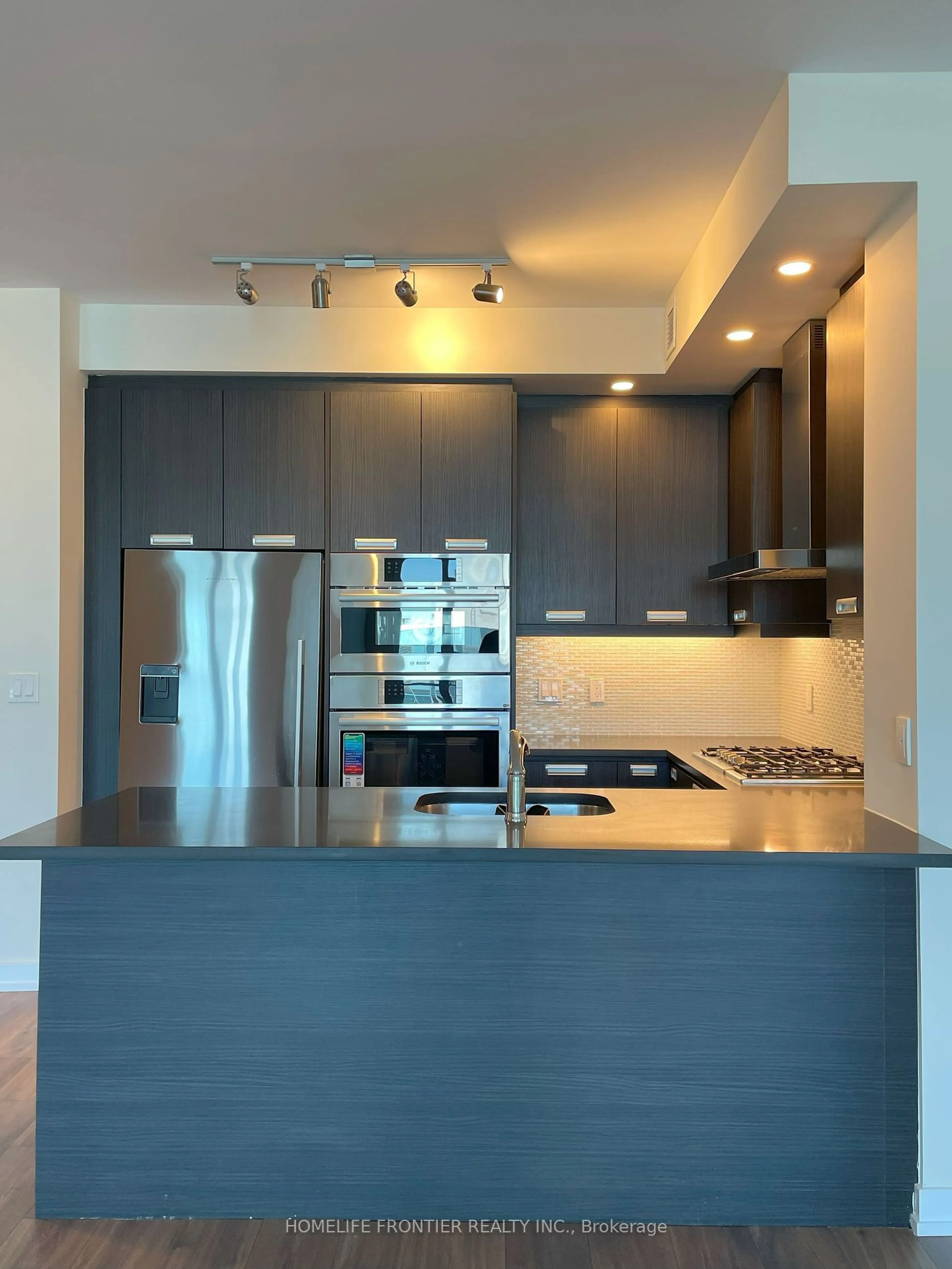 Contemporary kitchen for 99 John St #4603, Toronto Ontario M9N 1J9