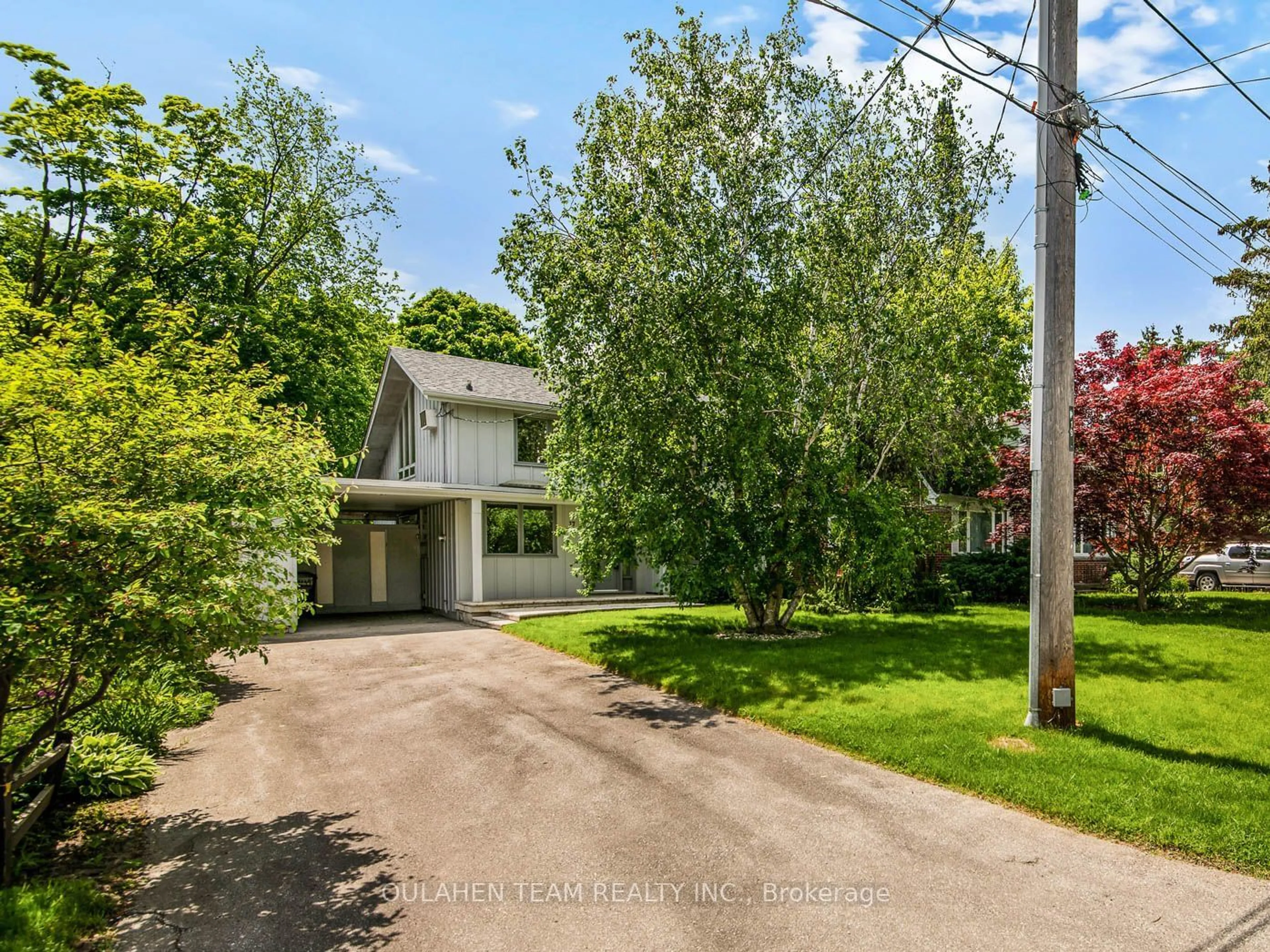 Frontside or backside of a home for 17 Wentworth Ave, Toronto Ontario M2N 1T5