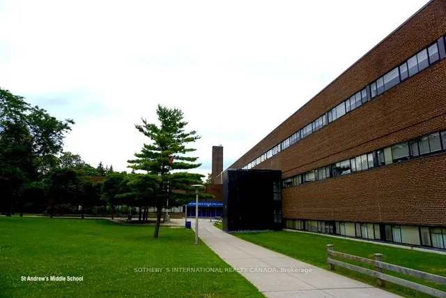 Additional property image - 372 Old Yonge St