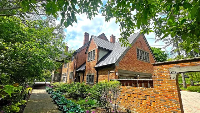 Additional property image - 372 Old Yonge St