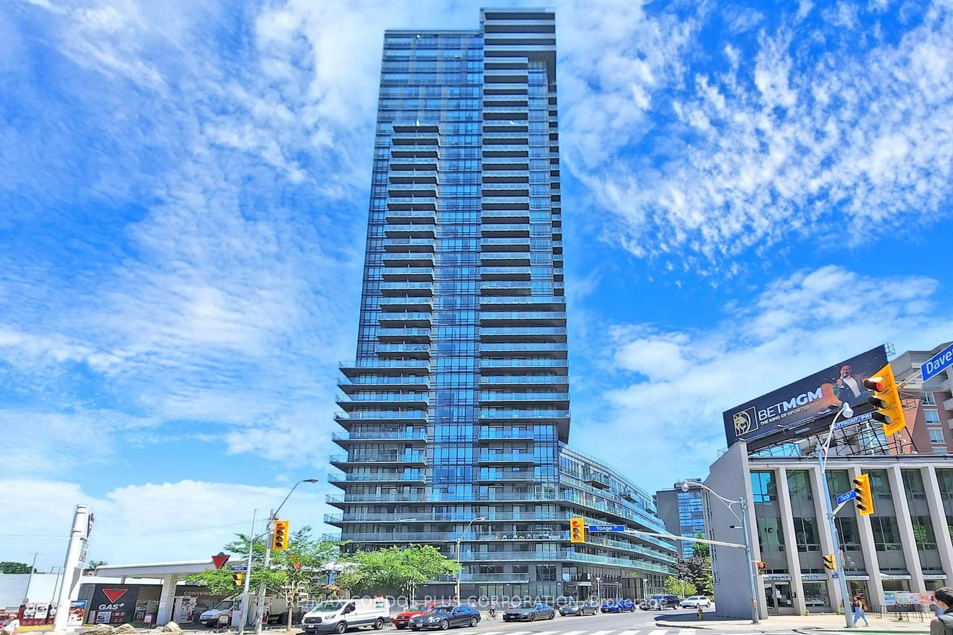A pic from exterior of the house or condo for 825 Church St #3807, Toronto Ontario M4W 3Z4
