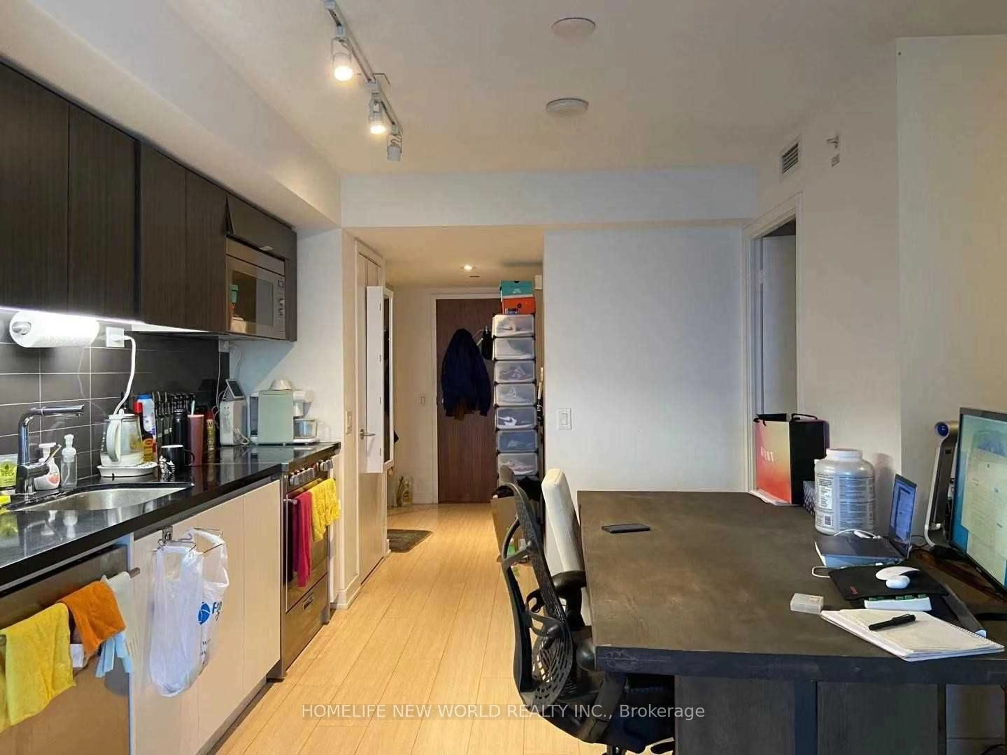 Standard kitchen, wood floors for 85 Queens Wharf Rd #4205, Toronto Ontario M5V 0J9