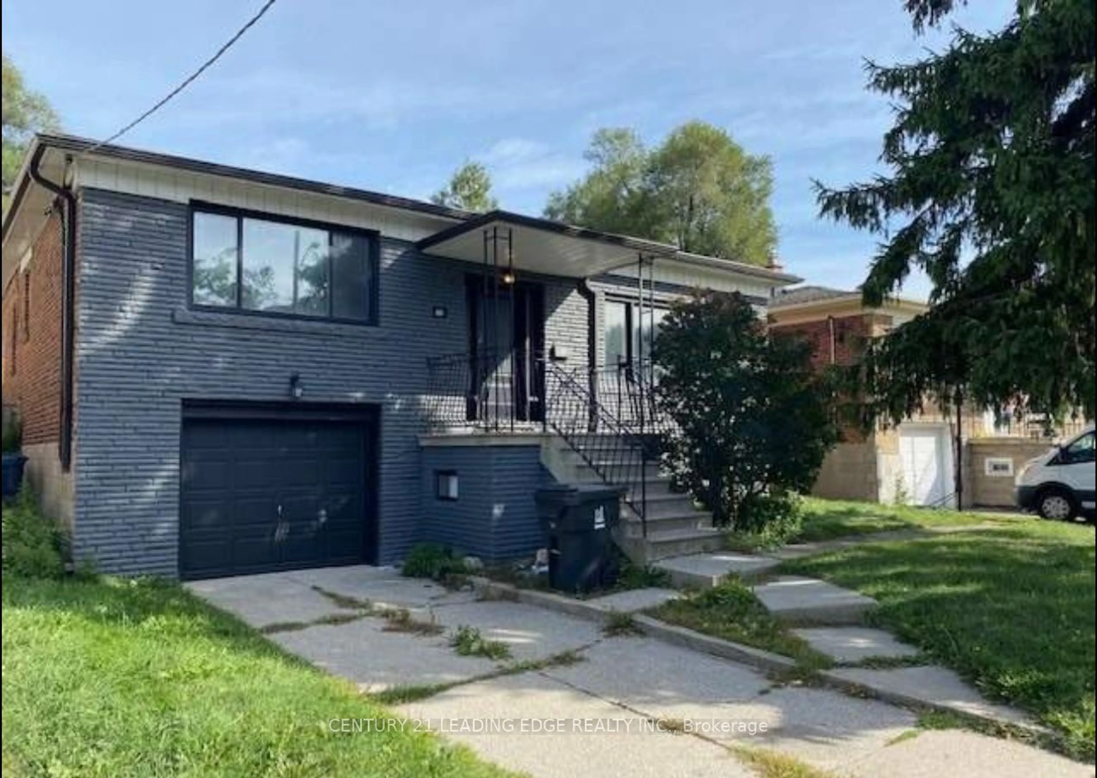 Frontside or backside of a home for 72 Stormont Ave, Toronto Ontario M5N 2C2