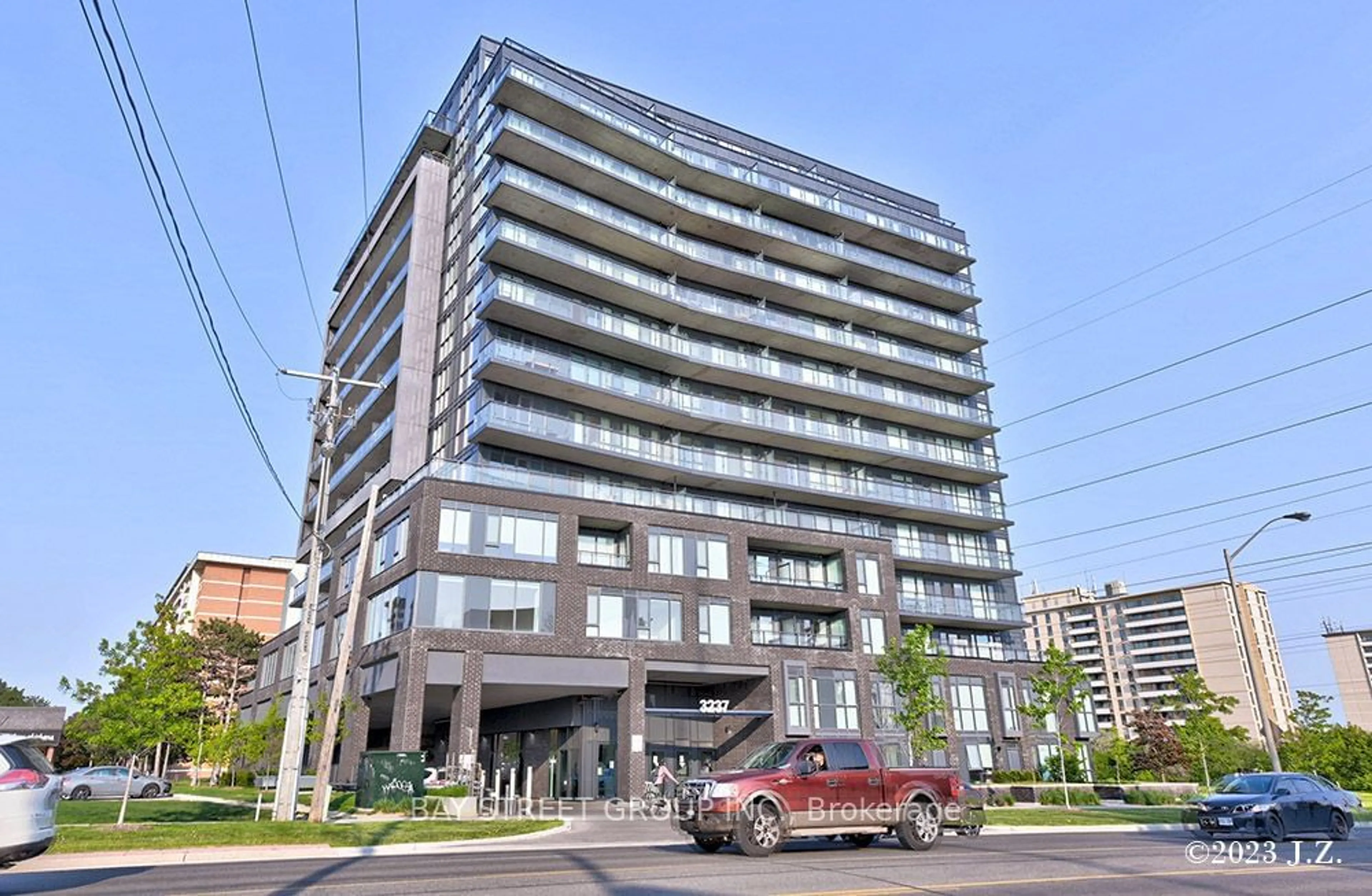 A pic from exterior of the house or condo for 3237 Bayview Ave #714, Toronto Ontario M4K 1G4