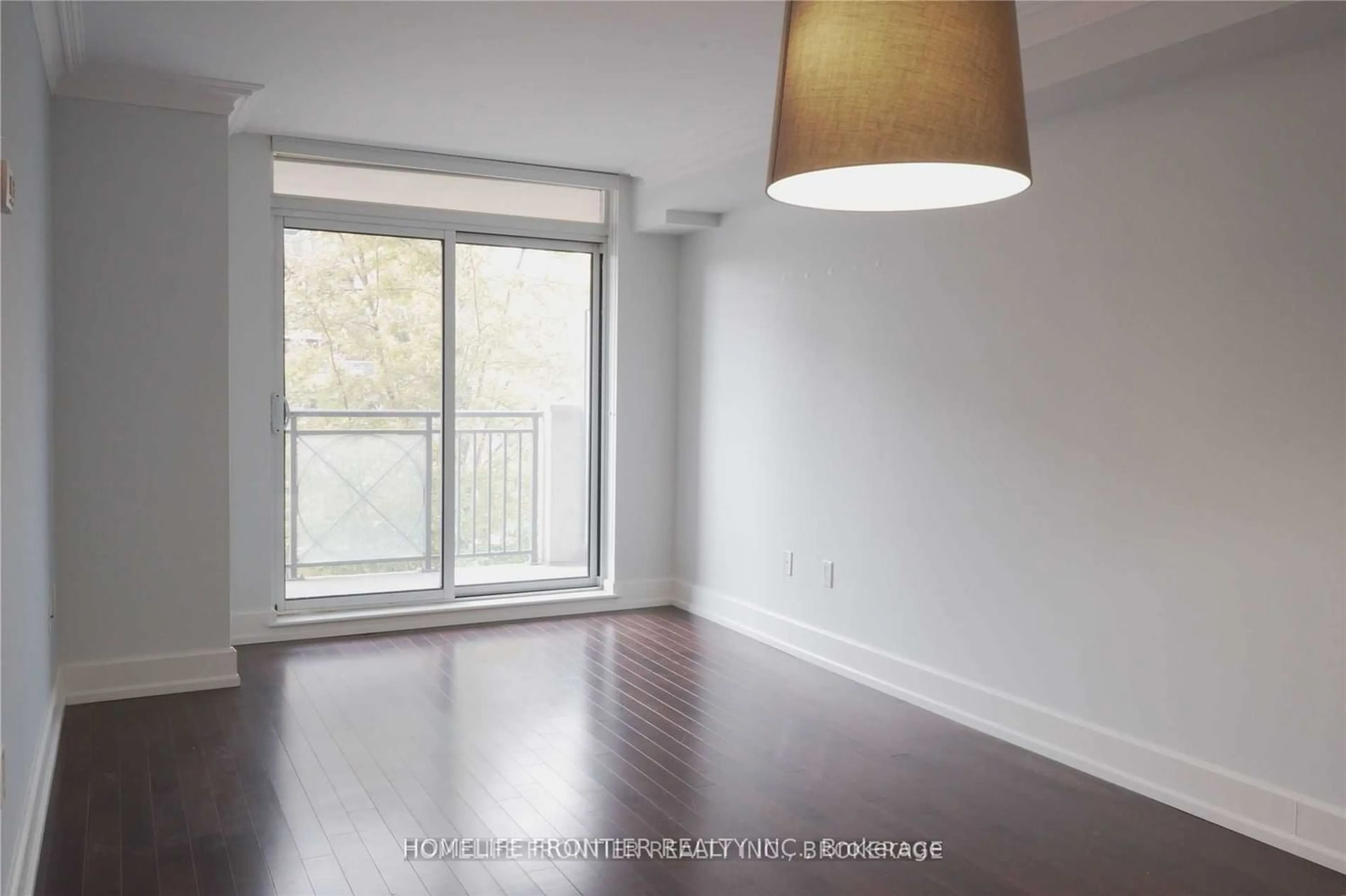 A pic of a room for 650 Sheppard Ave #218, Toronto Ontario M2K 1B7