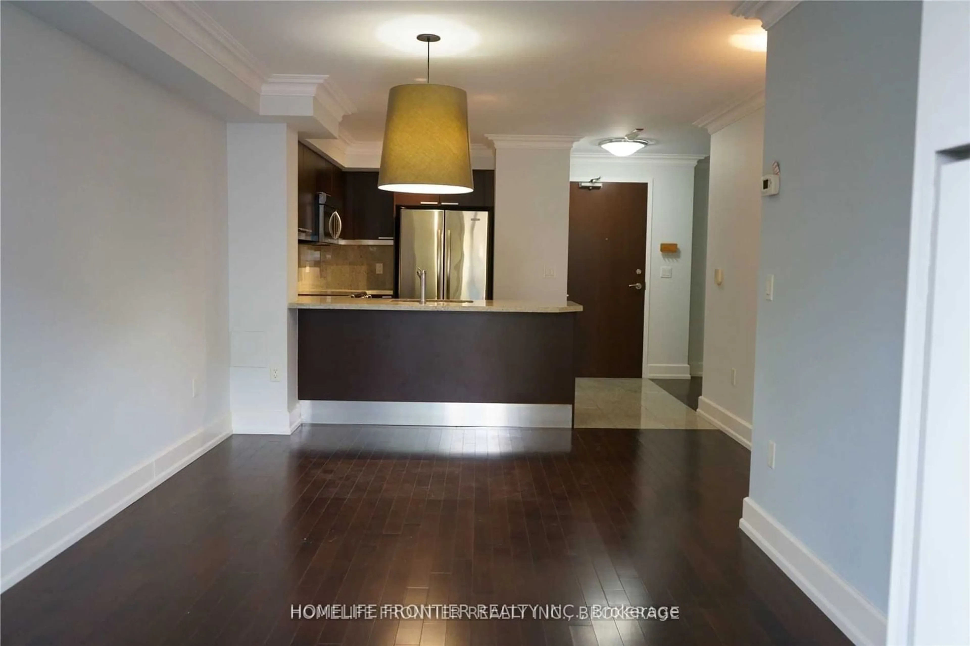 Indoor entryway for 650 Sheppard Ave #218, Toronto Ontario M2K 1B7