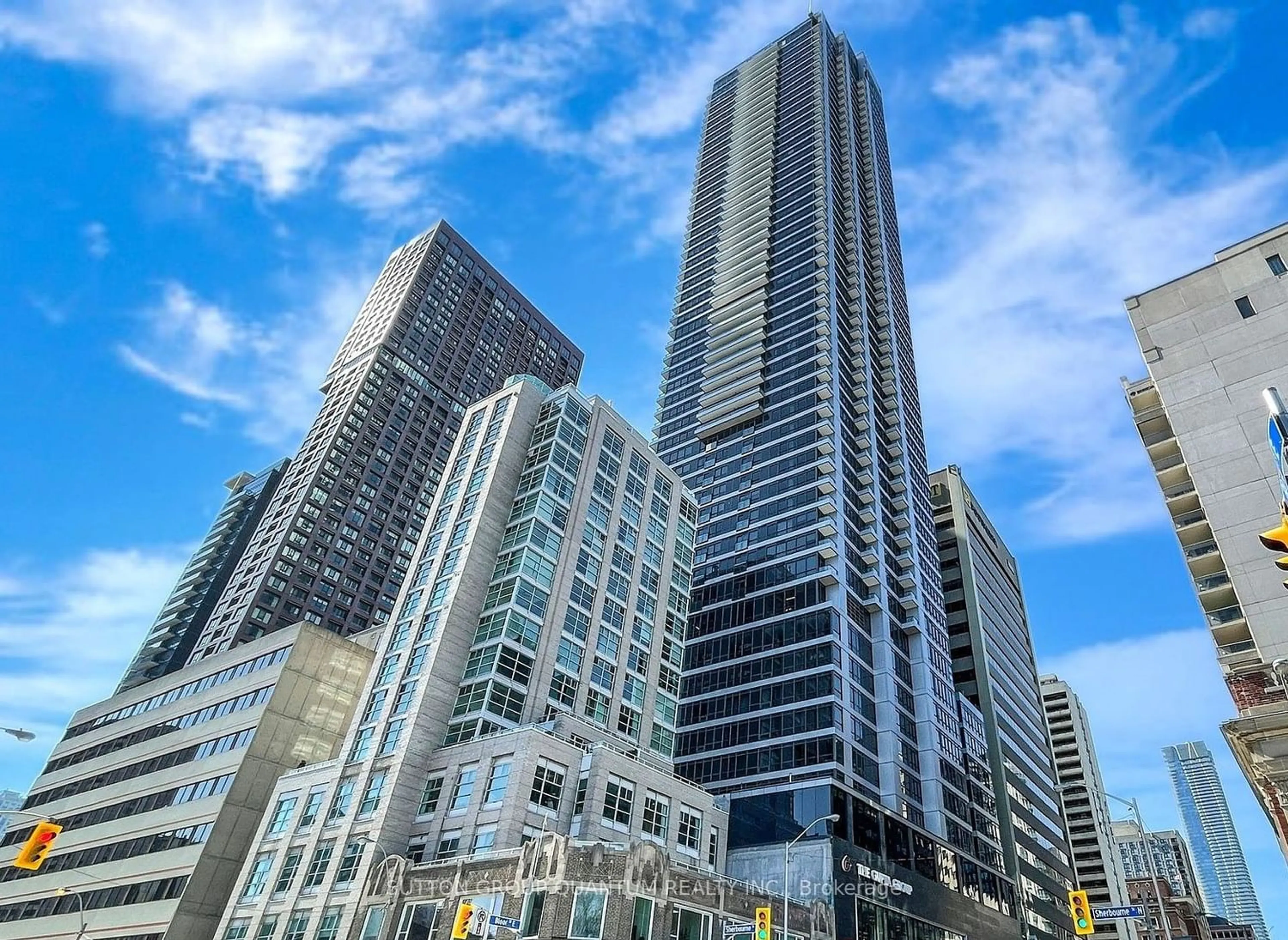 A pic from exterior of the house or condo for 395 Bloor St #3304, Toronto Ontario M4W 0B4