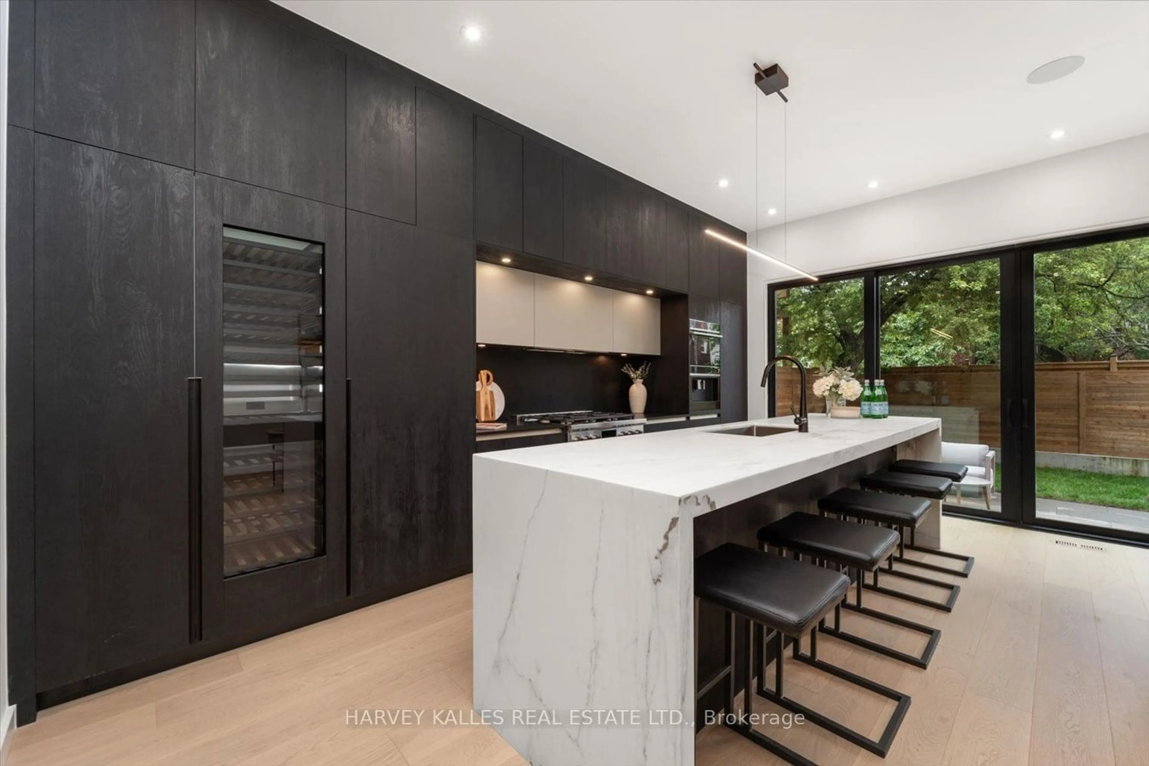 Contemporary kitchen for 695 Richmond St, Toronto Ontario M6J 1C4