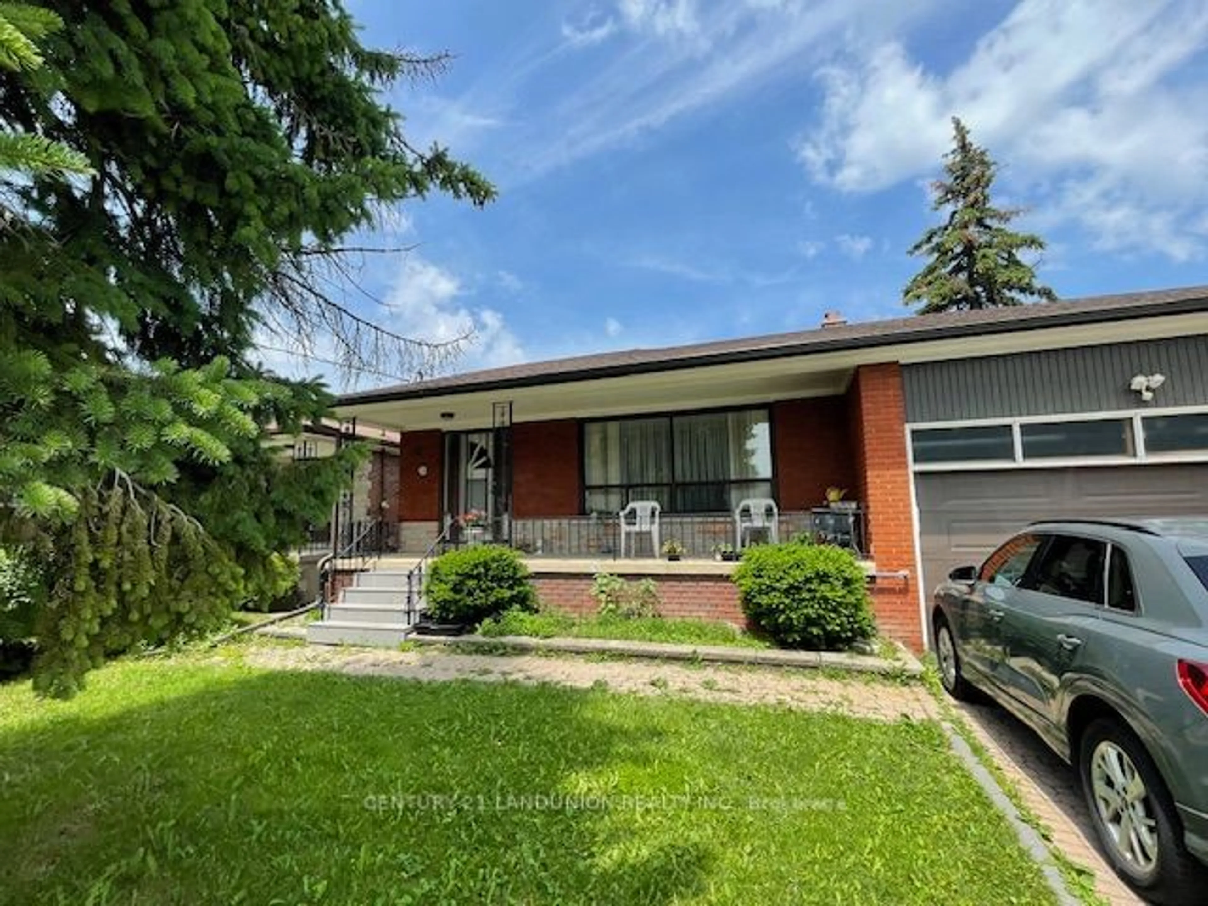 Frontside or backside of a home for 256 Drewry Ave, Toronto Ontario M2M 1E5