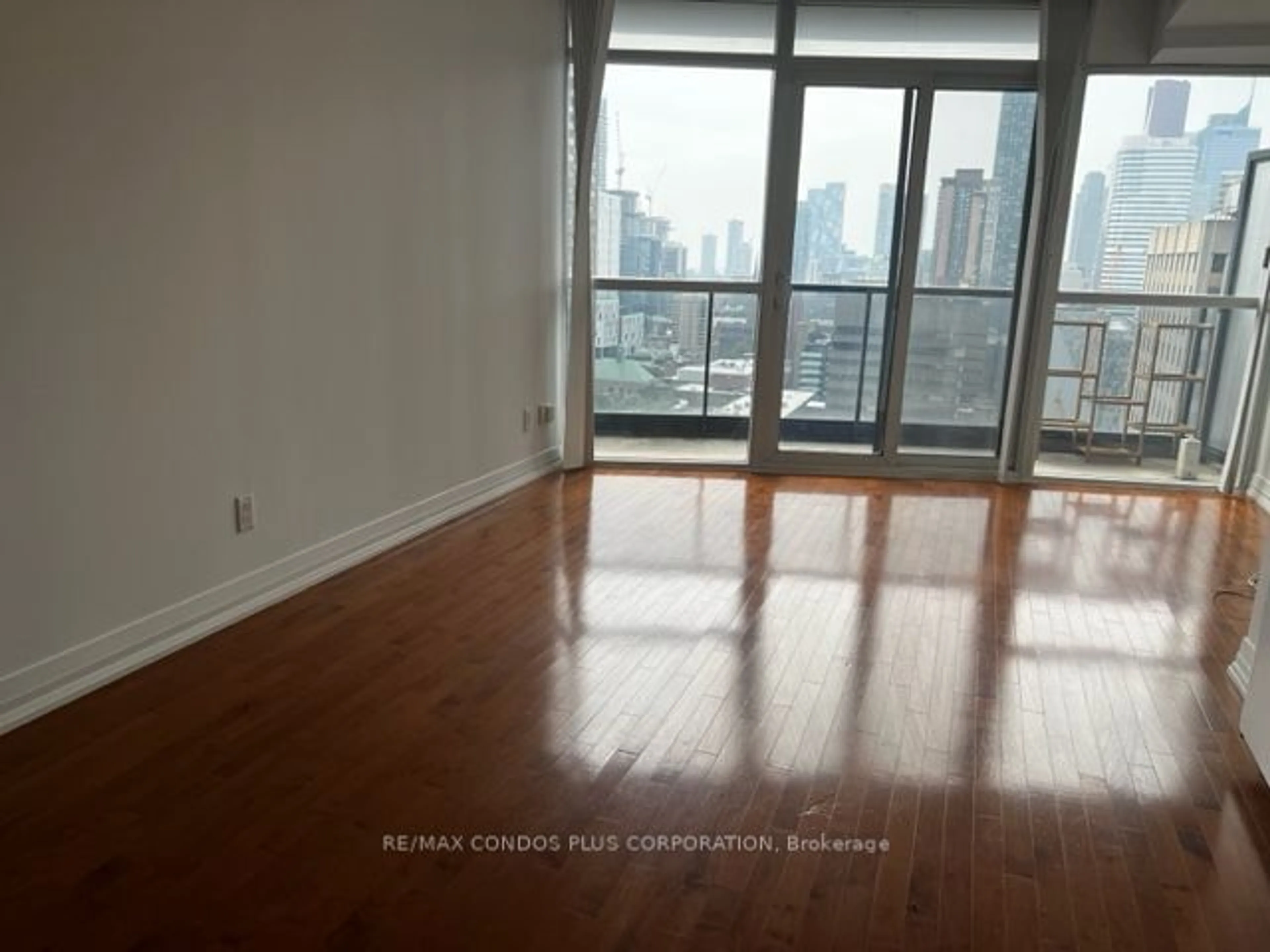 A pic of a room for 21 Carlton St #2208, Toronto Ontario M5B 1L3