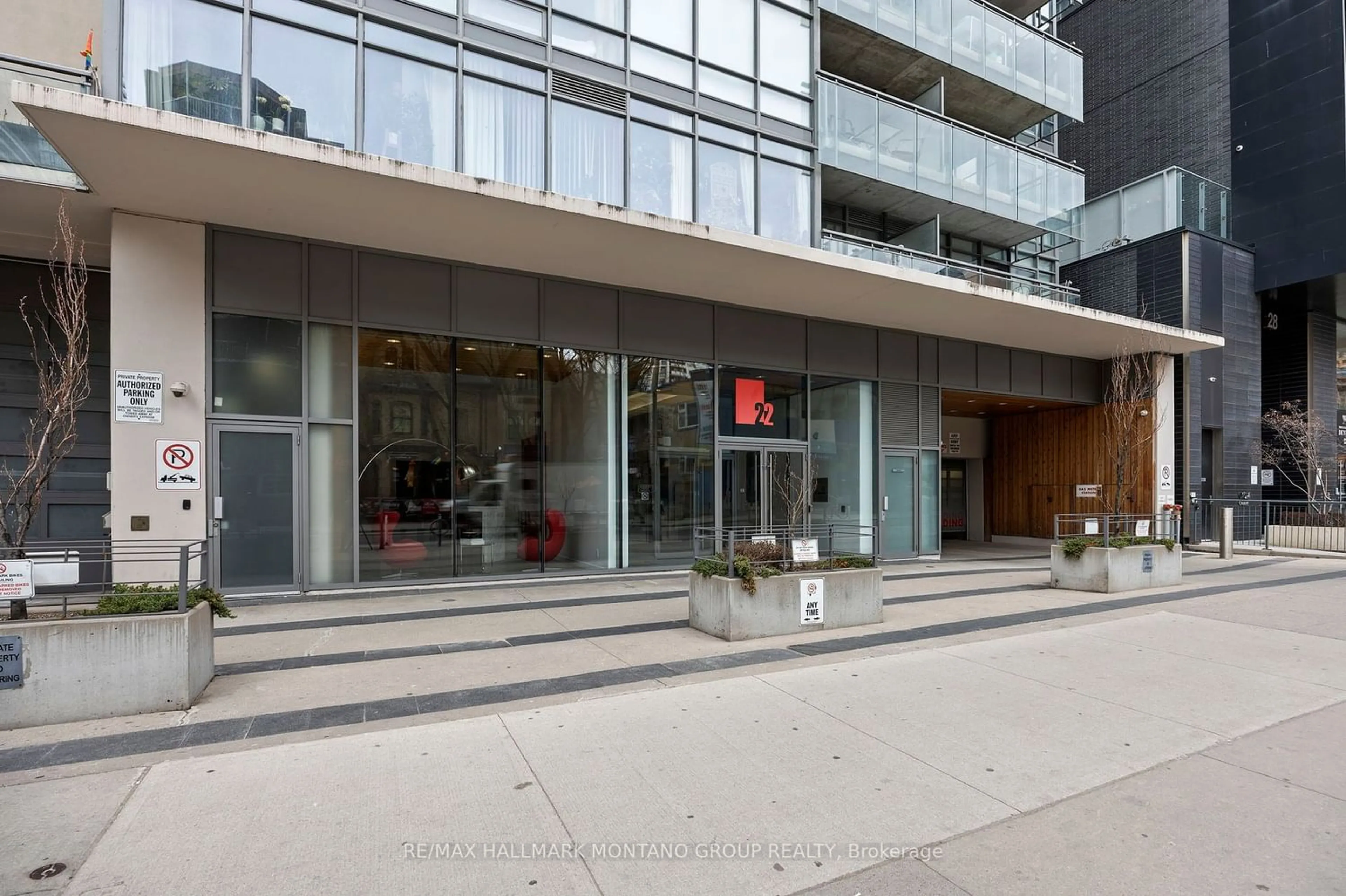 Indoor foyer for 22 Wellesley St #507, Toronto Ontario M4Y 1G3