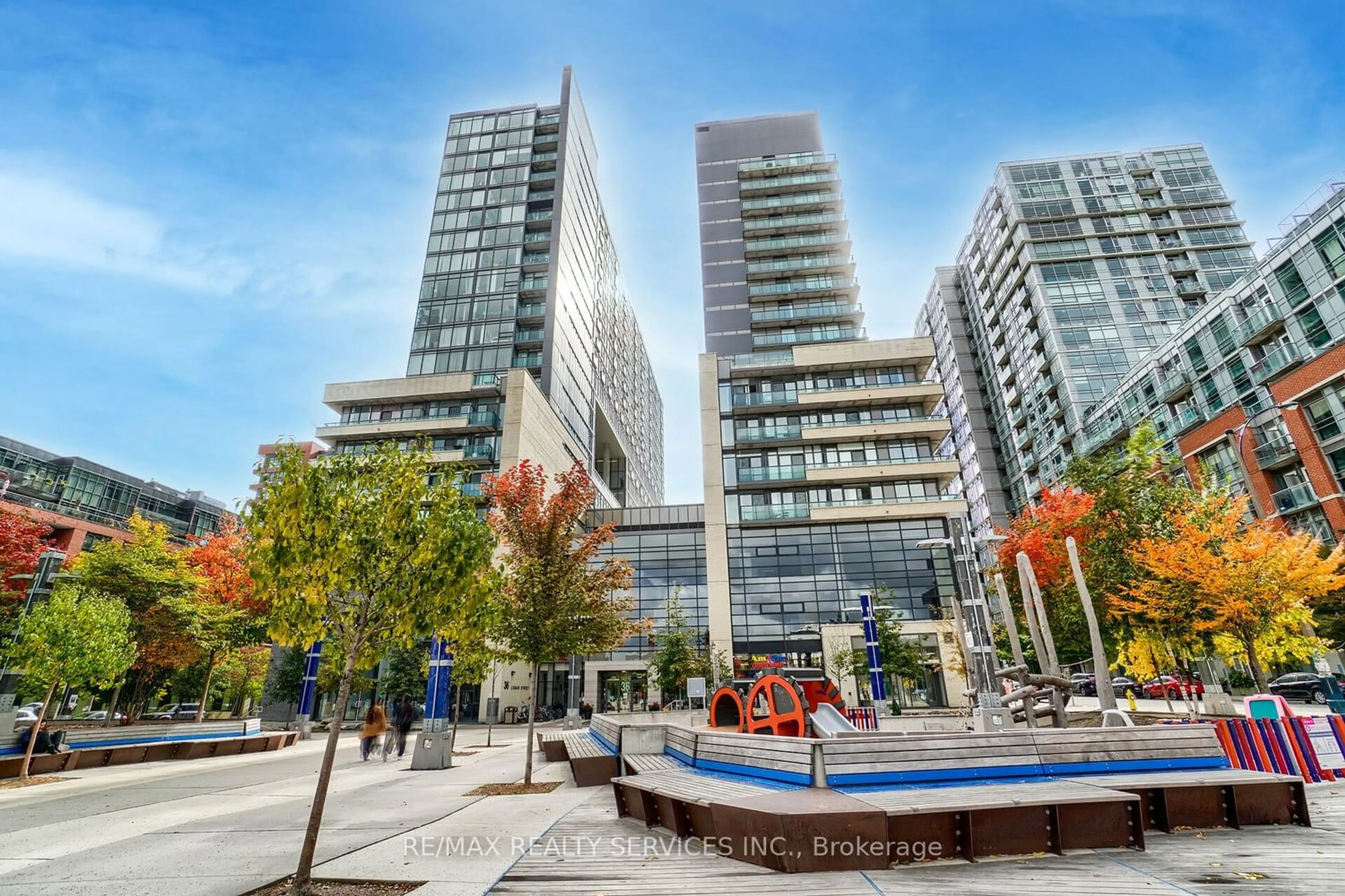A pic from exterior of the house or condo for 36 Lisgar St #215, Toronto Ontario M6J 0C7