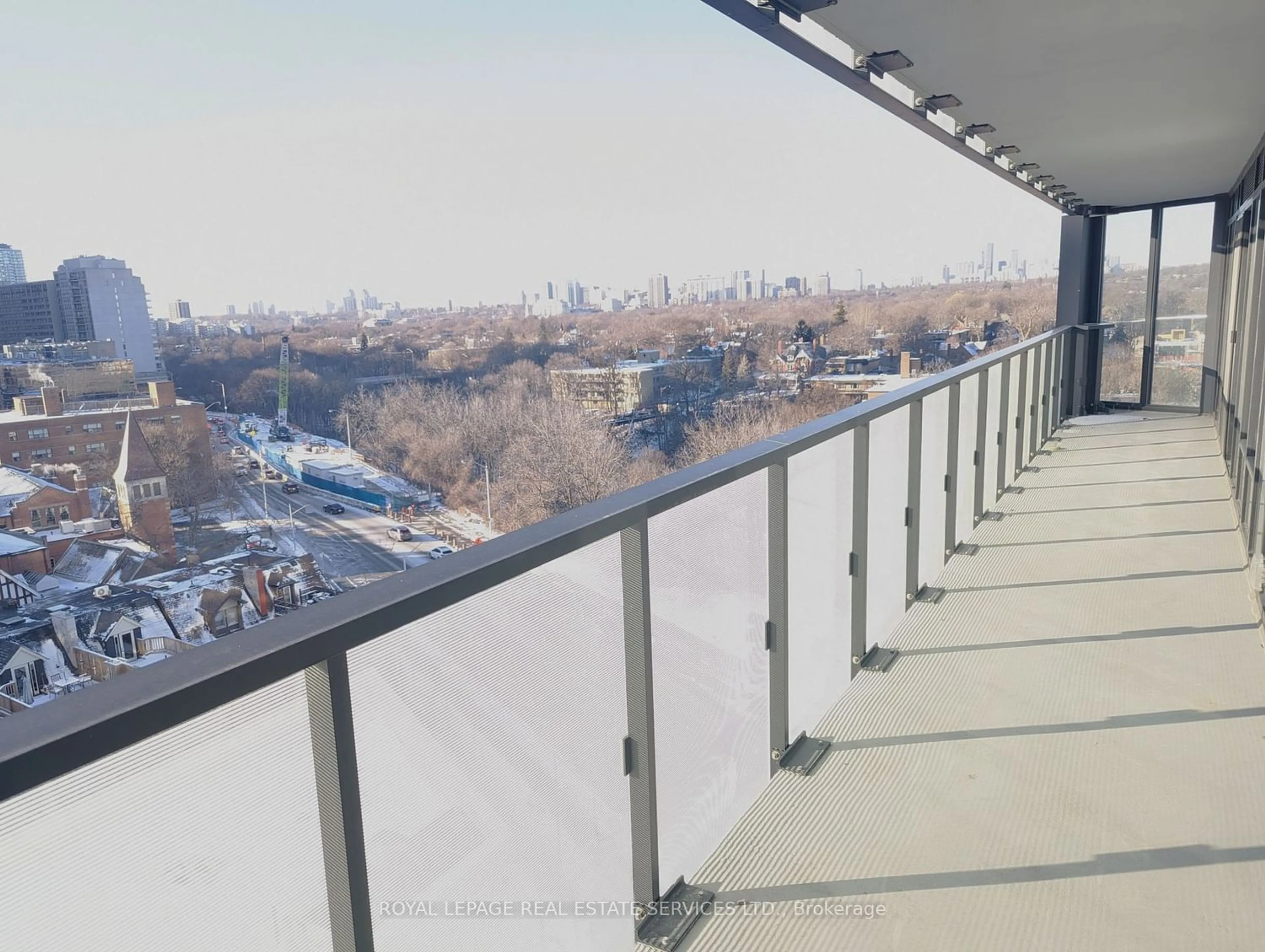 Balcony in the apartment for 575 Bloor St #802, Toronto Ontario M4W 0B2