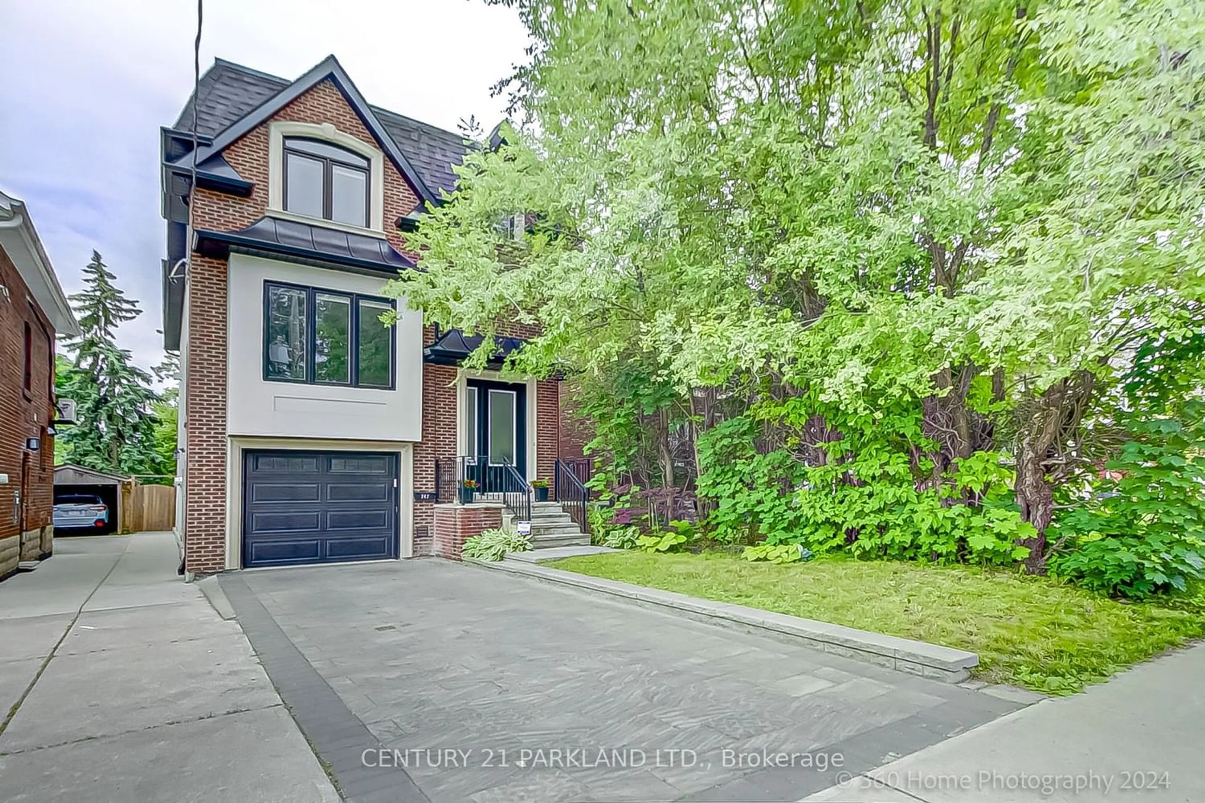 Street view for 747 Millwood Rd, Toronto Ontario M4G 1V7