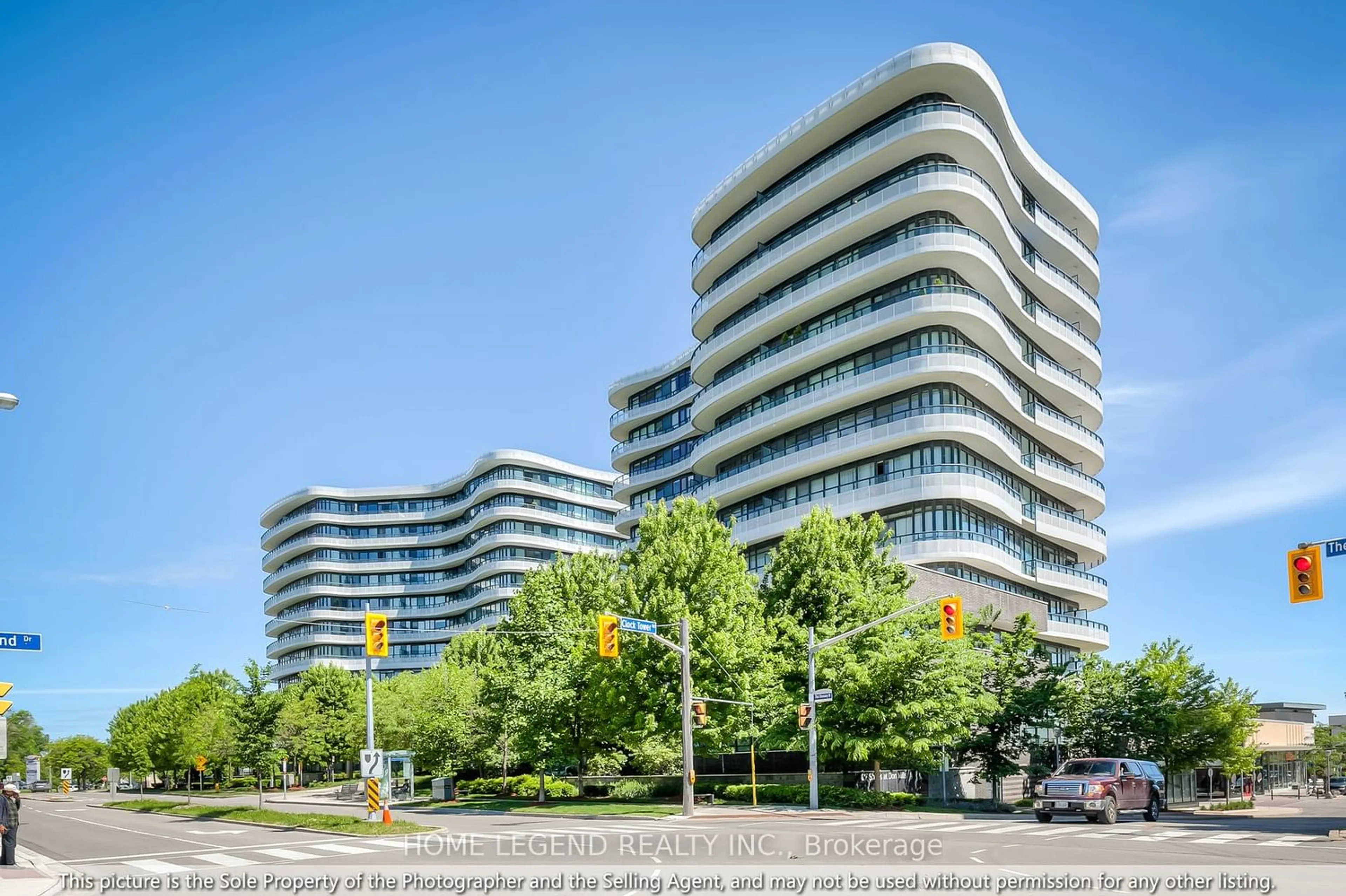 A pic from exterior of the house or condo for 99 The Donway Way #602, Toronto Ontario M3C 0N8