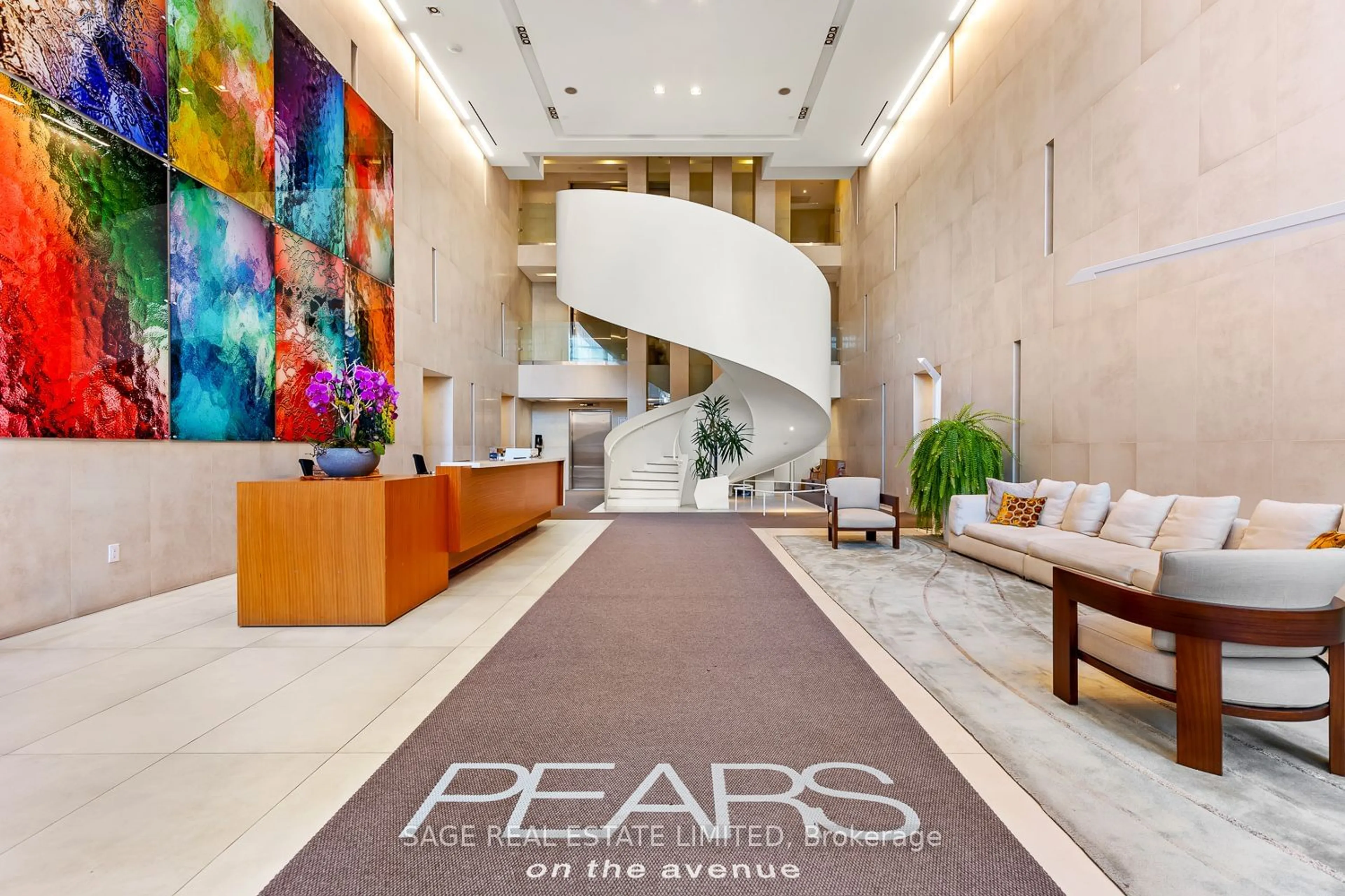 Indoor lobby for 170 Avenue Rd #601, Toronto Ontario M5R 0A4