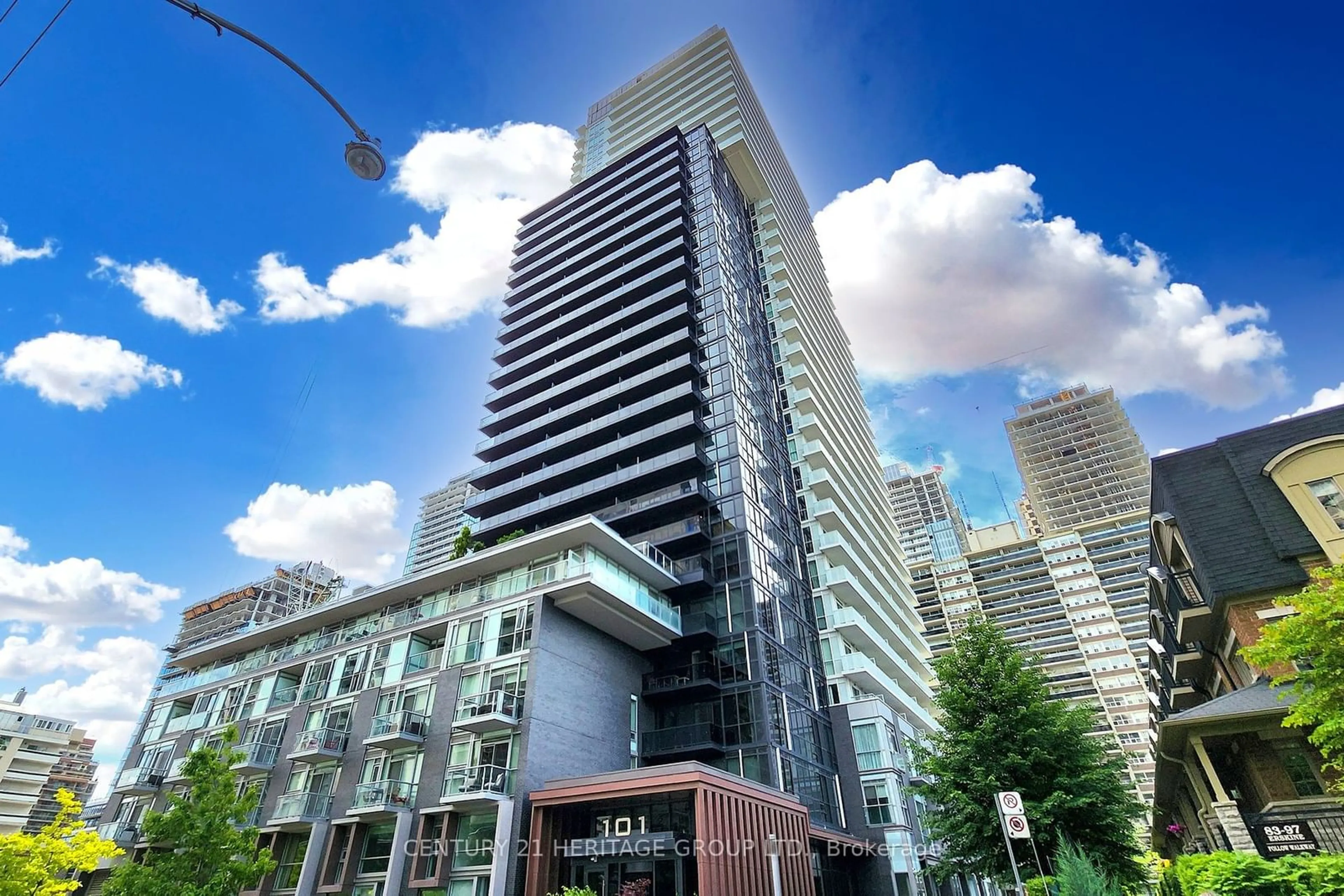 A pic from exterior of the house or condo for 101 Erskine Ave #2711, Toronto Ontario M4P 1Y5